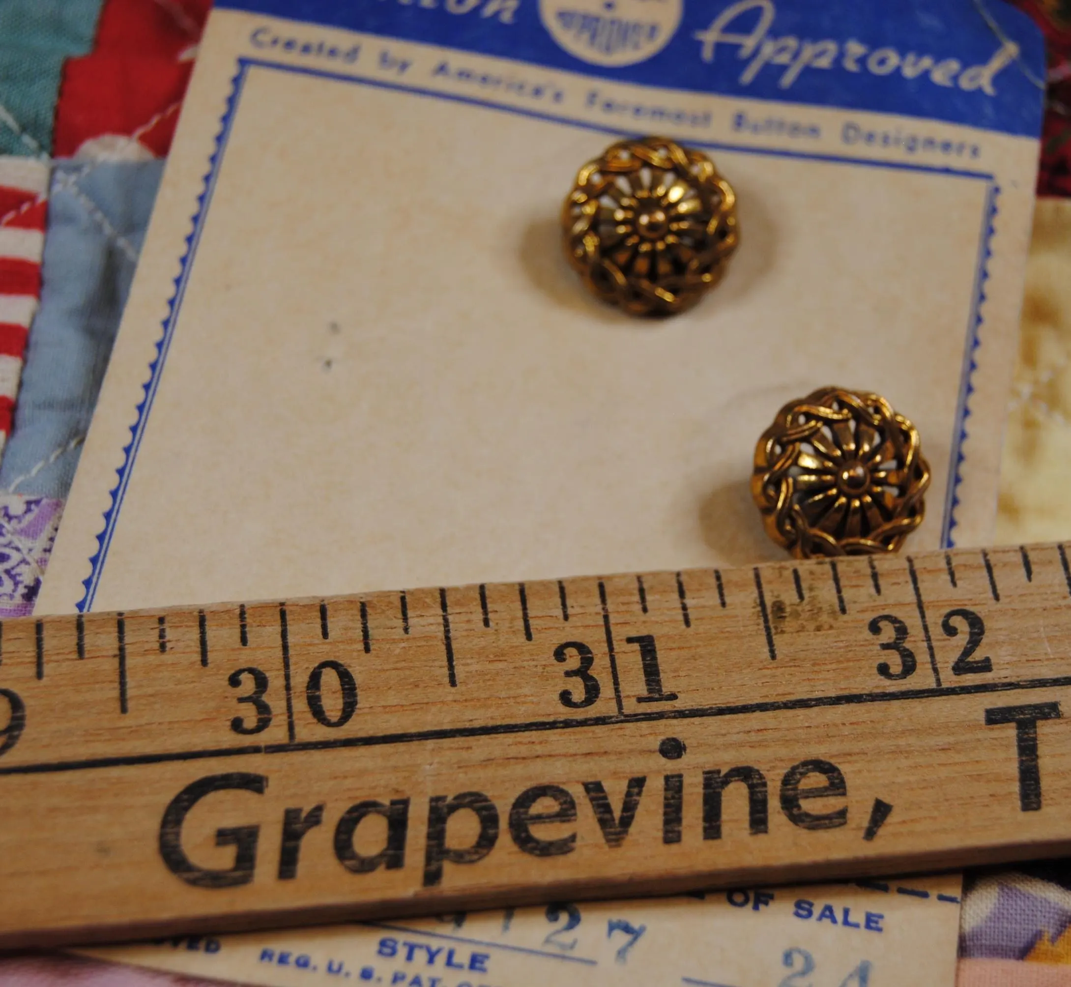 Assortment of vintage buttons by Lansing and Miss America - Unique buttons - NOS New old stock - image 3