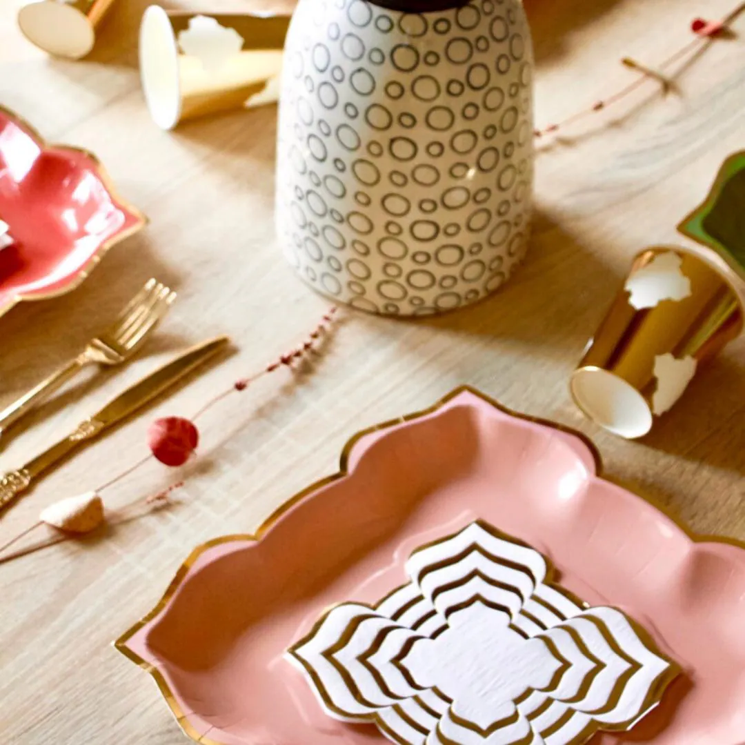 Lotus Large Party Plates 10pk - Blush Pink Party Tableware Decor Centrepiece Serving Plate Tray Floral Party Decor Flower Shape Party Favour - image 3