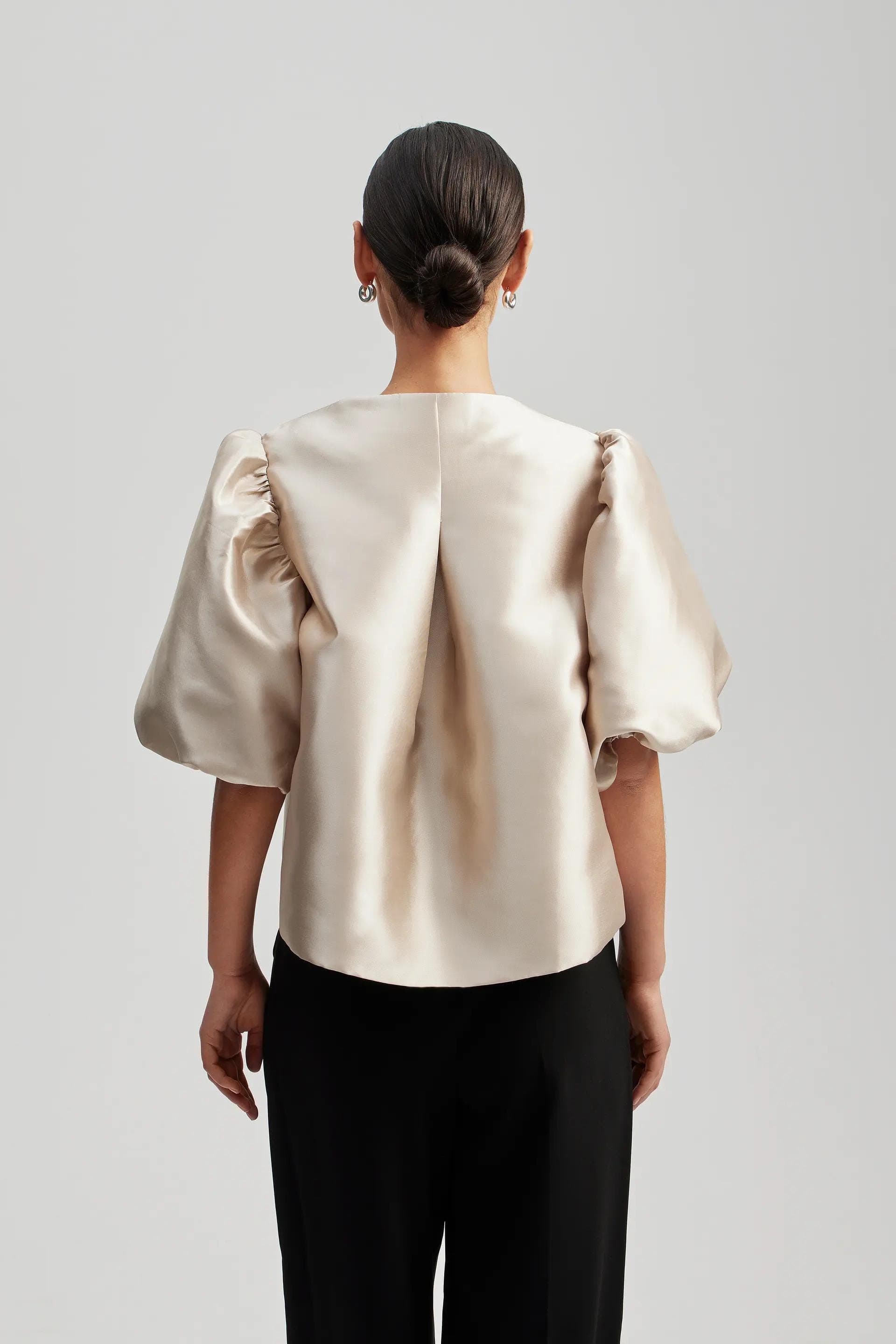 Blouse with pouf balloon sleeve in ecru | Modest Fashion | Elegant style | Women business outfit| Made to measure available |more colours - image 3