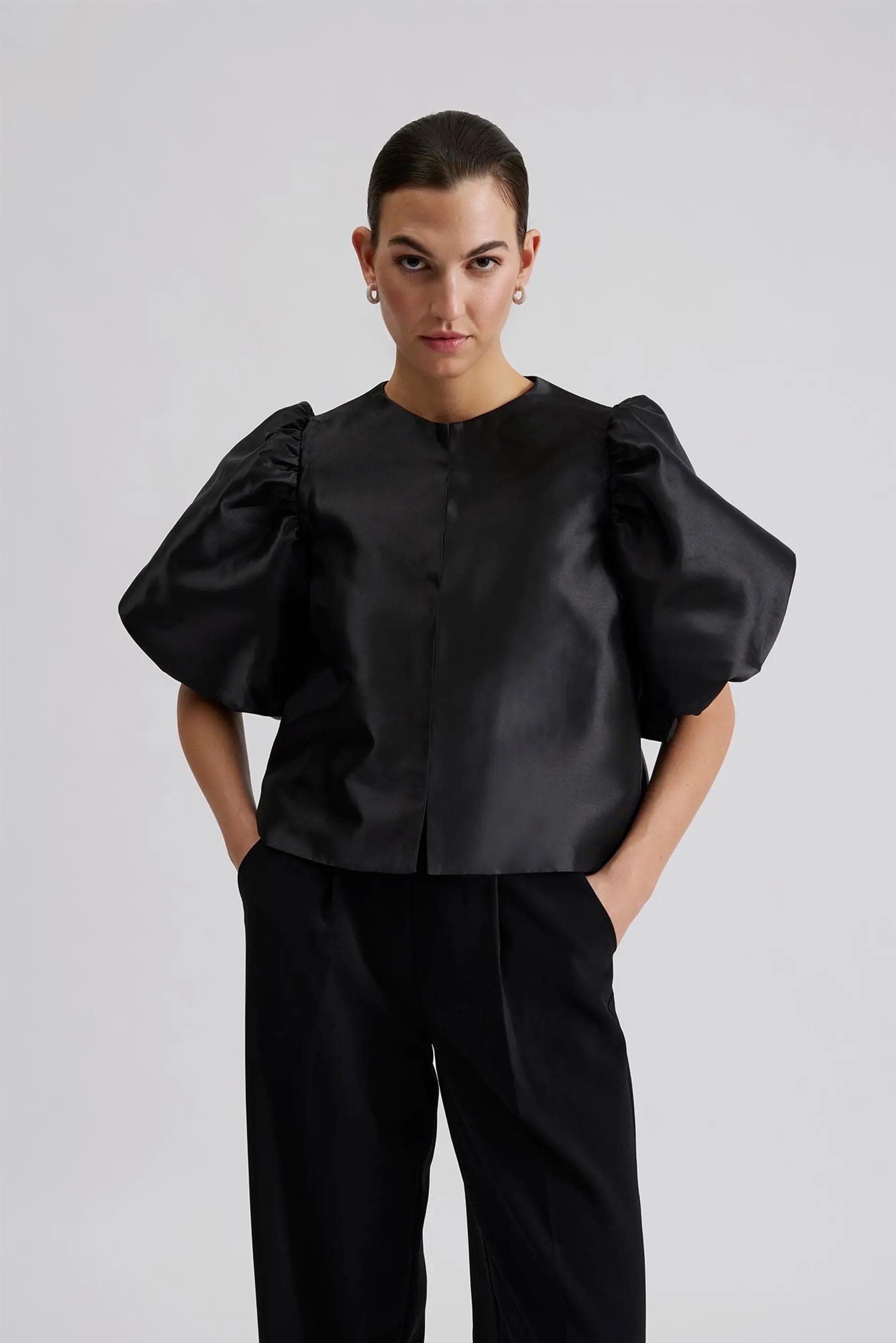 Blouse with pouf balloon sleeve in black | Modest Fashion | Elegant style | Women business outfit| Made to measure available |more colours