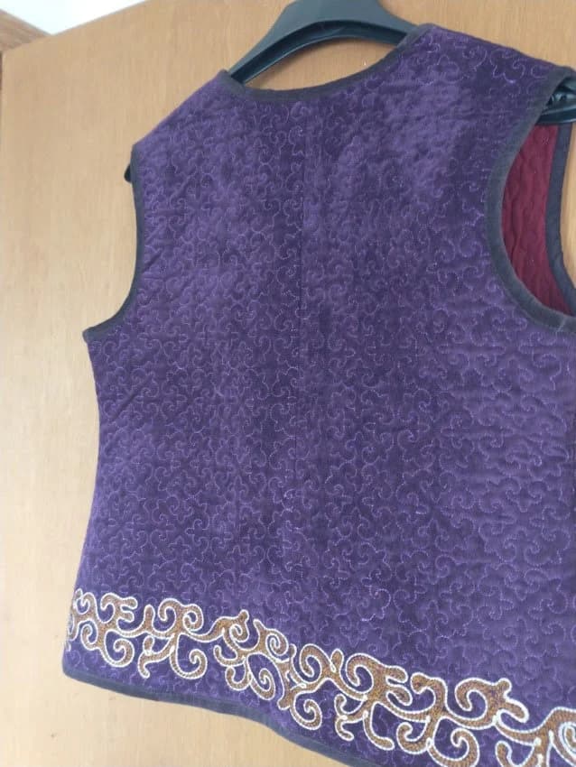 Kazakh Quilted Embroidered Traditional Vest - image 5