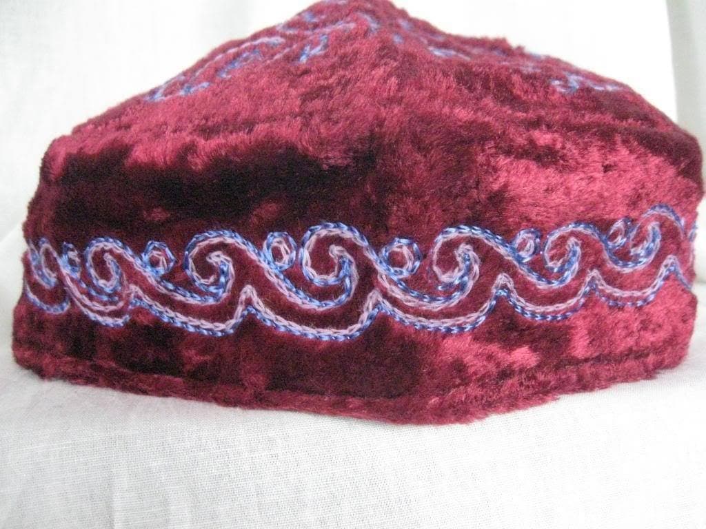 Size M/L. Kazakh Embroidered Skull-Cap. Hat. Kufi. Tubeteika. Kippah. Yarmulke. Velvet. Authentic. Kazakhstan - image 3