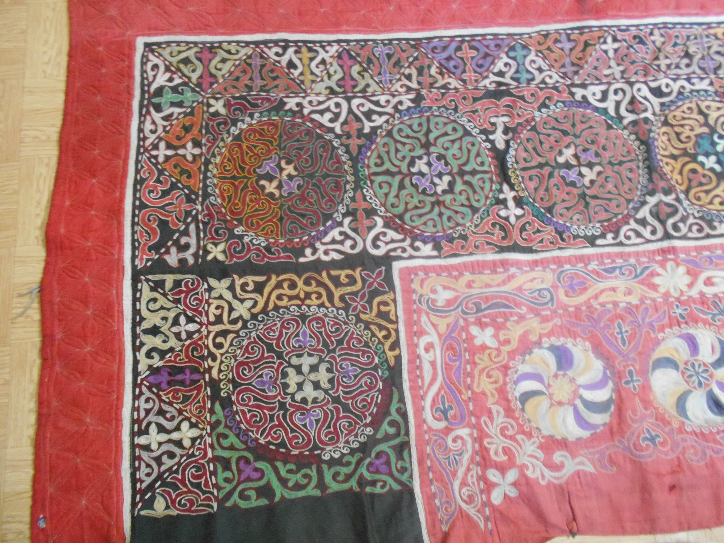 Kazakh Tuskiiz Antique Yurt Wall Hanging Decor Rug. Authentic. Kazakhstan Embroidery Mongol - image 4