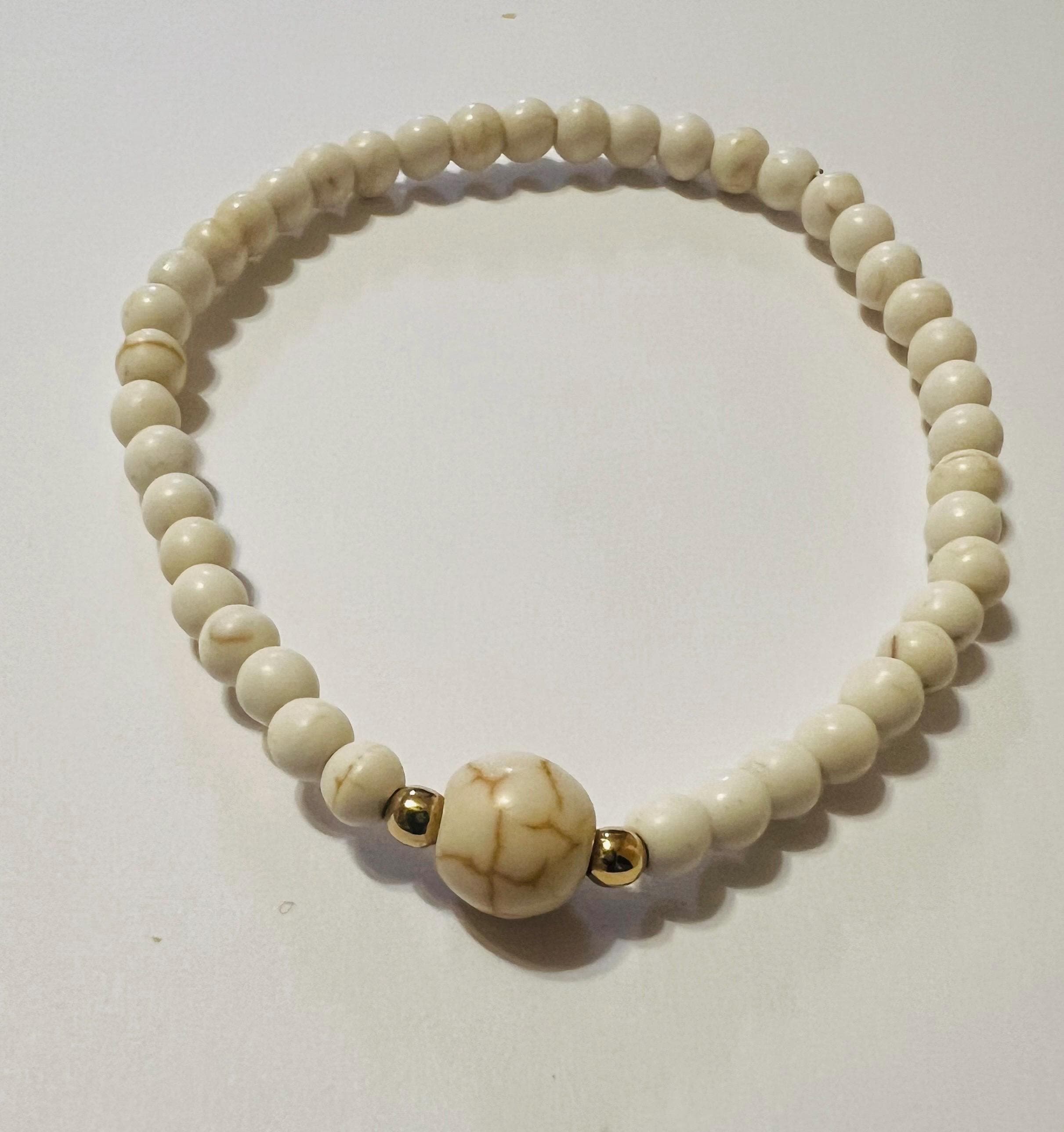 Minimalists bracelet, white agate bracelet, neutral jewelry, beaded bracelet, stretch bracelet, dainty jewelry, everyday - image 4