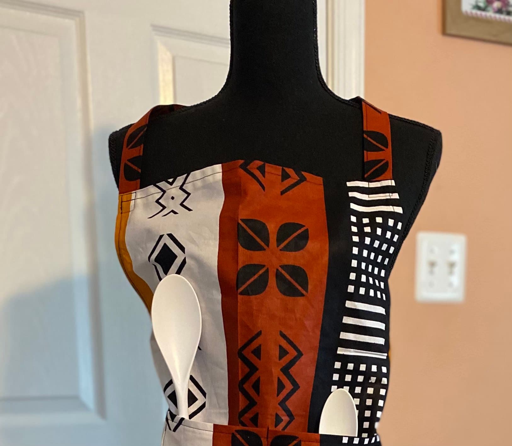 Ankara Print Apron-African Kitchen Apron-Handmade Cooking Apron-Colorful Chef Apron- Cultural Pride Gift-Gift for Her