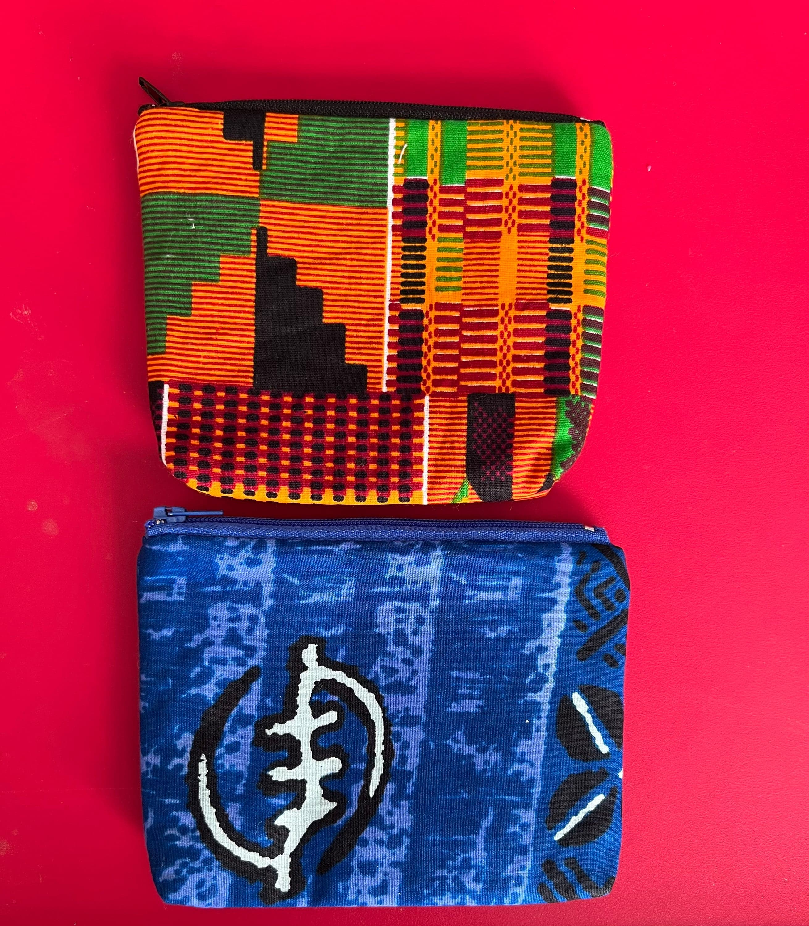 Kente Coin Pouch, African Print Zipper Bag, Women's Accessory (5 1/4” x 4.5”)