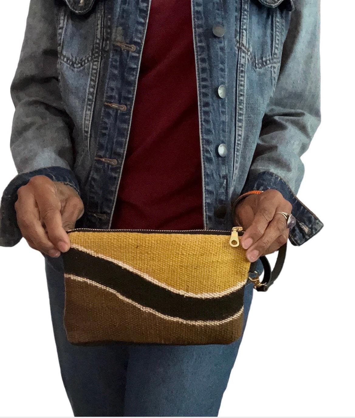Mudcloth Wristlet Clutch Bag-African Print Handbag-Handbag Small Clutch-Zipper Wristlet-Gift for Her-Small Zipper Handbag, Boho stylish bag