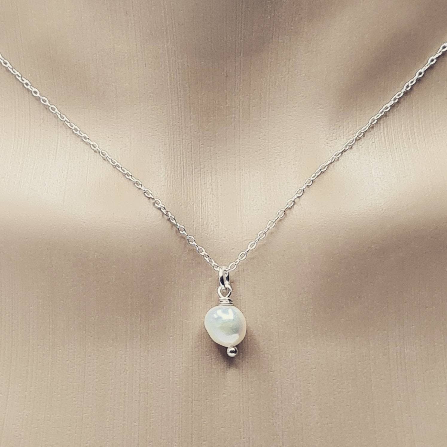 Delicate Pearl Necklace in Sterling Silver - image 4