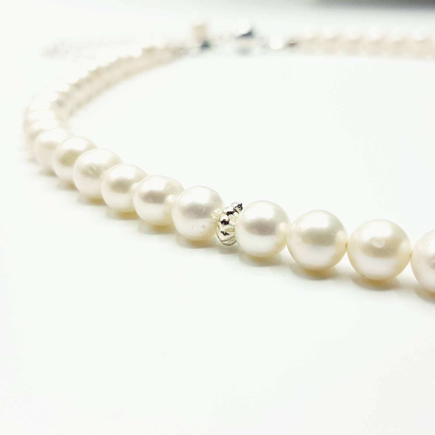 Pearl Necklace in Sterling Silver