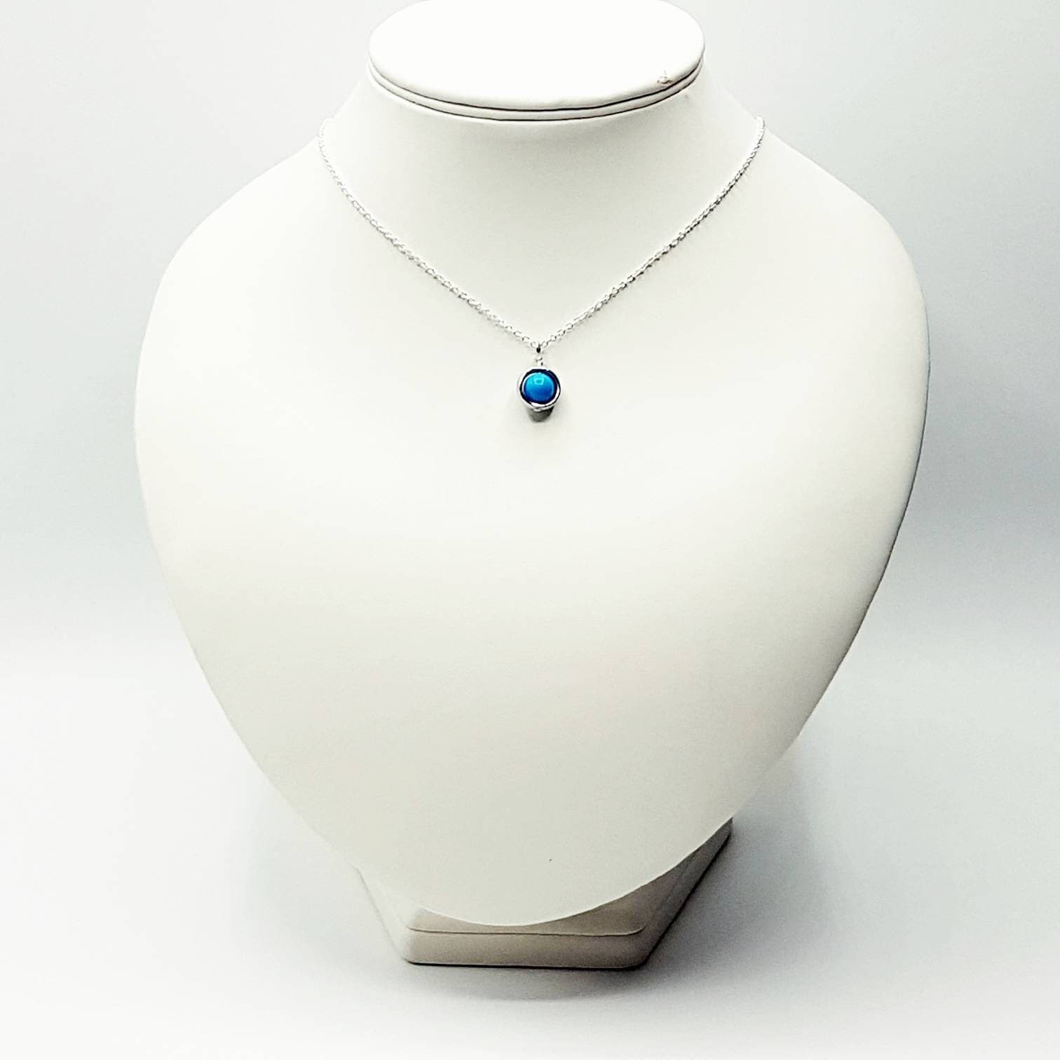 Blue Howlite Necklace - image 4