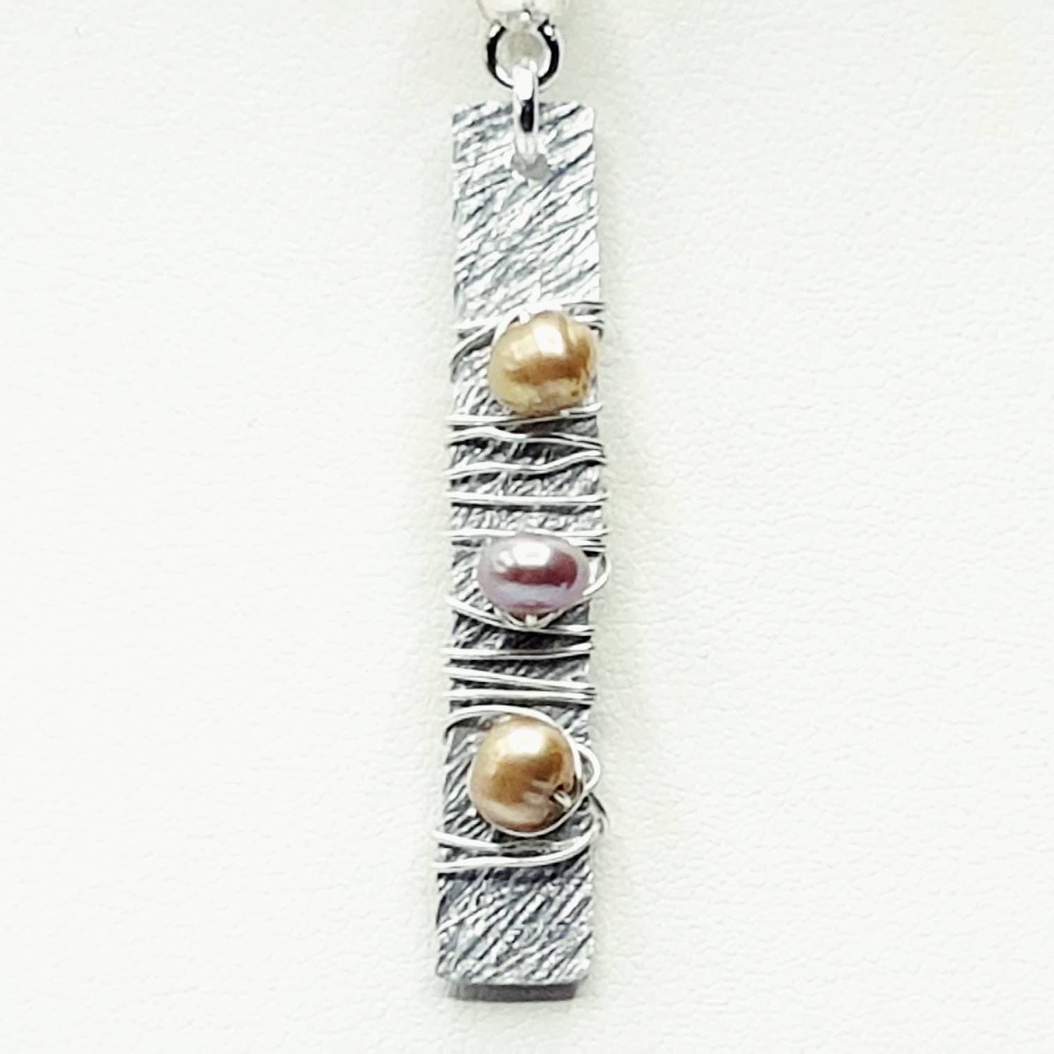 Multicolour Pearl Necklace - image 3