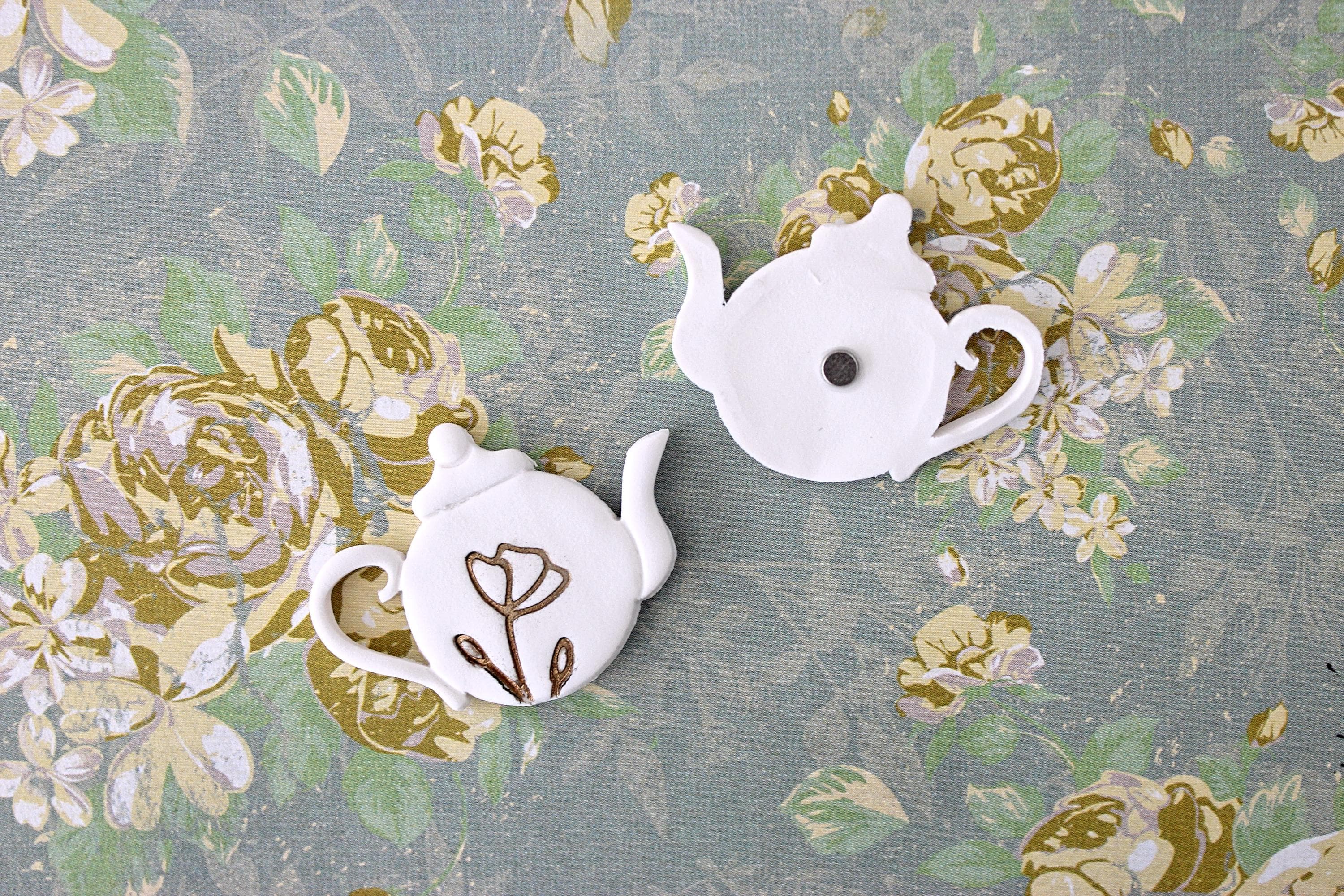 White Vintage Teapot Handmade Polymer Clay Magnet - image 4