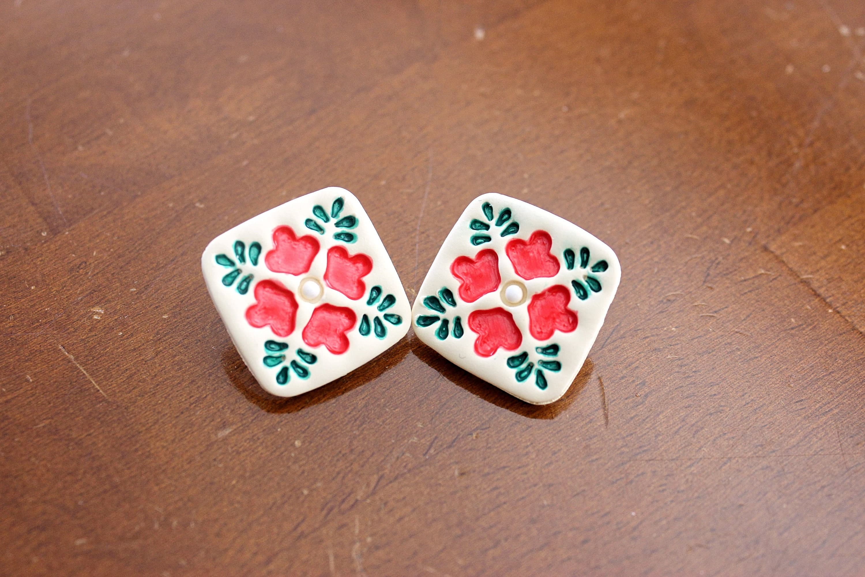 Christmas Hawaiian Quilt Polymer Clay Stainless Steel Stud Earrings - image 3