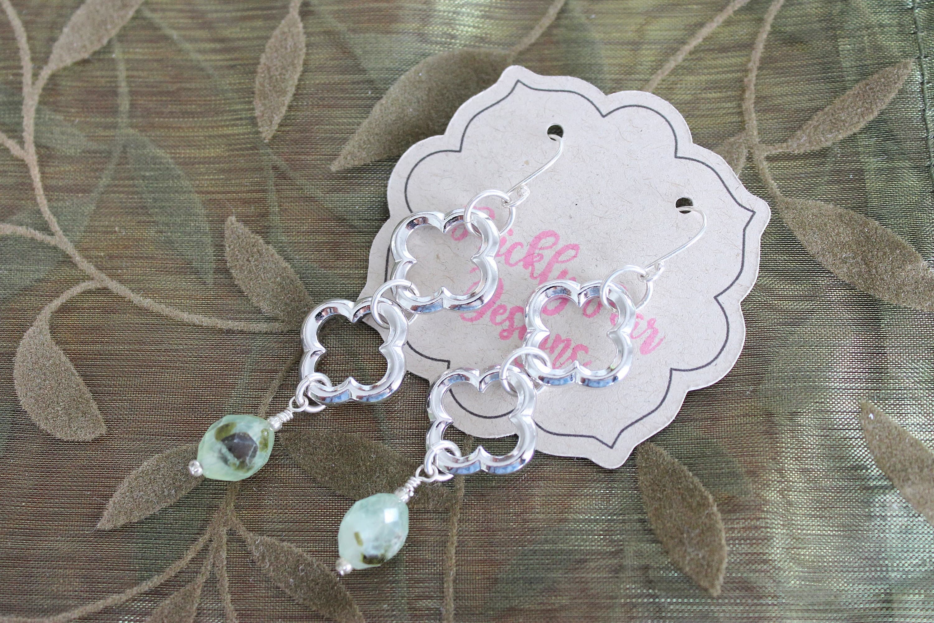 Quatrefoil Prehnite Earrings - image 3