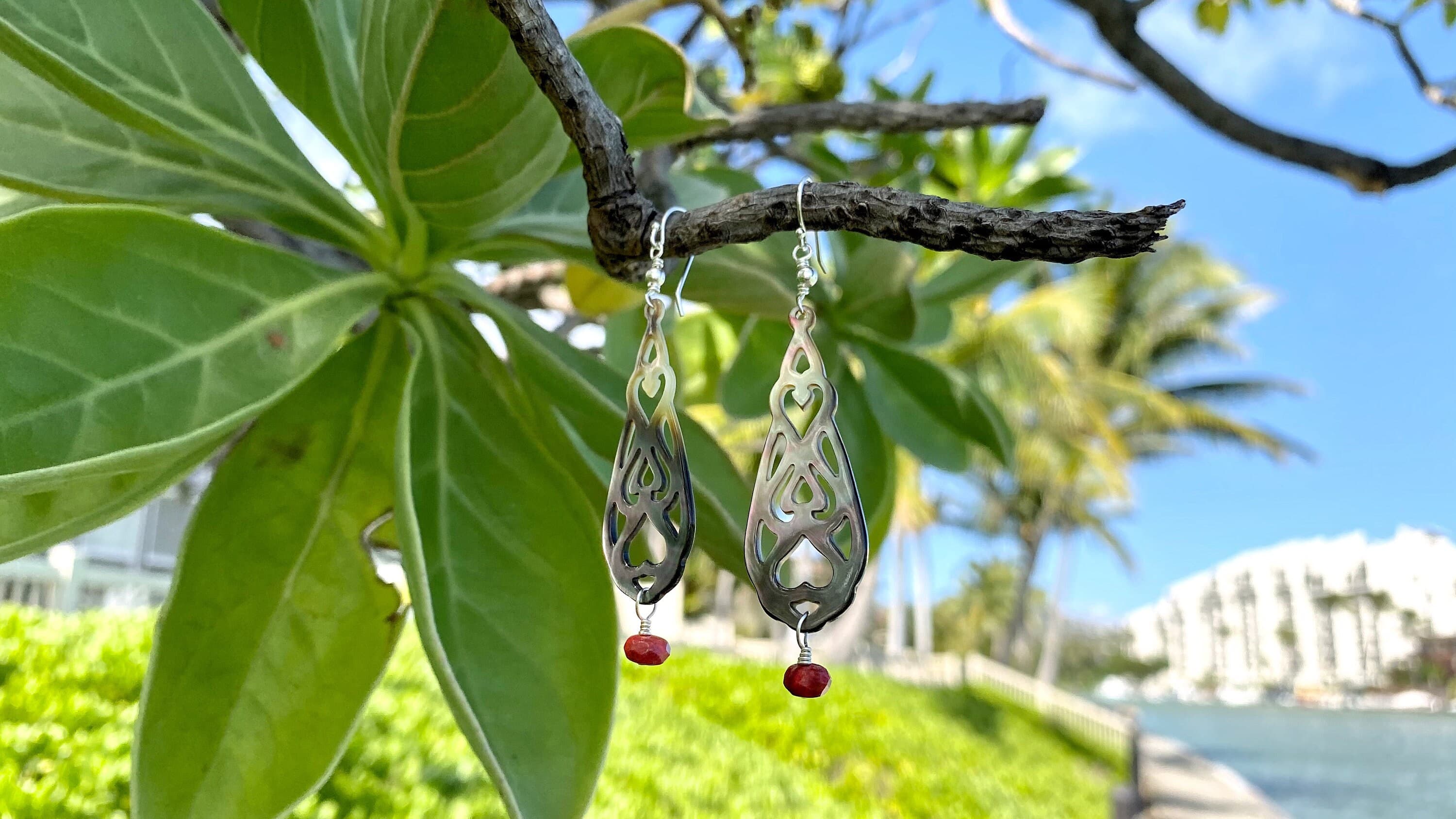 Polynesian Red Coral & Mother of Pearl Sterling Silver Earrings - image 3