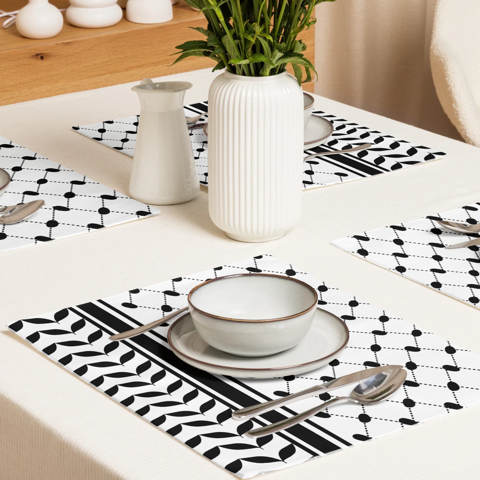 Placemat Set, Palestinian Kufiyya table set for the holidays, Palestinian table placemat, Kufiyeh, Palestinian scarf pattern - image 2