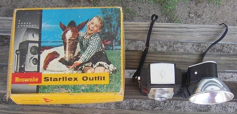 Kodak Brownie Starflex Outfit Original Box Vintage Camera Flash Vintage Rustic Cabin Display Decorative - image 3