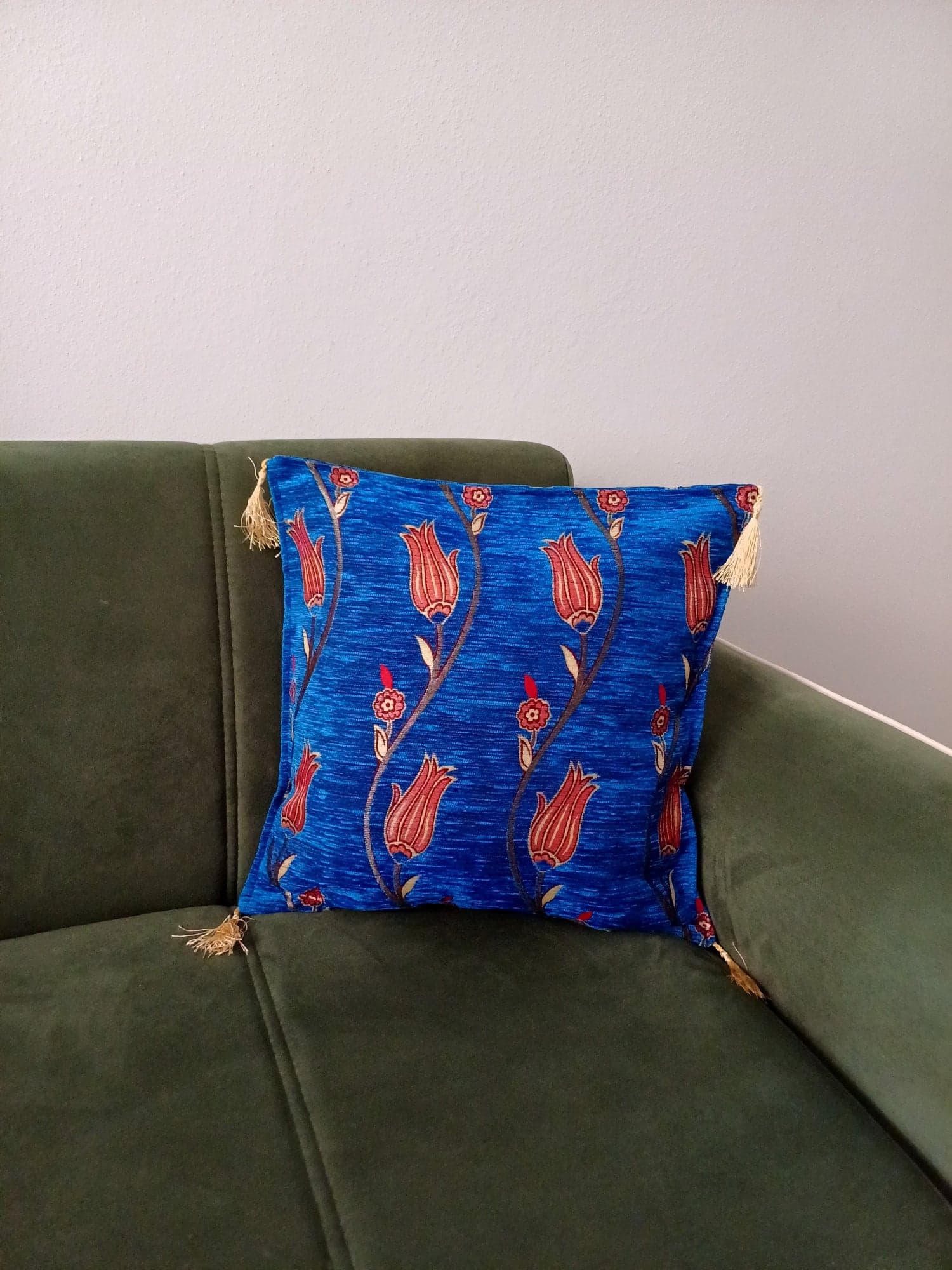 Blue Traditional Turkish Pillow, Tulip Tile Patterned Cushion, Anatolian Ottoman Pillow, Kilim Pattern Coach Pillow, Authentic Velvet Pillow - image 5
