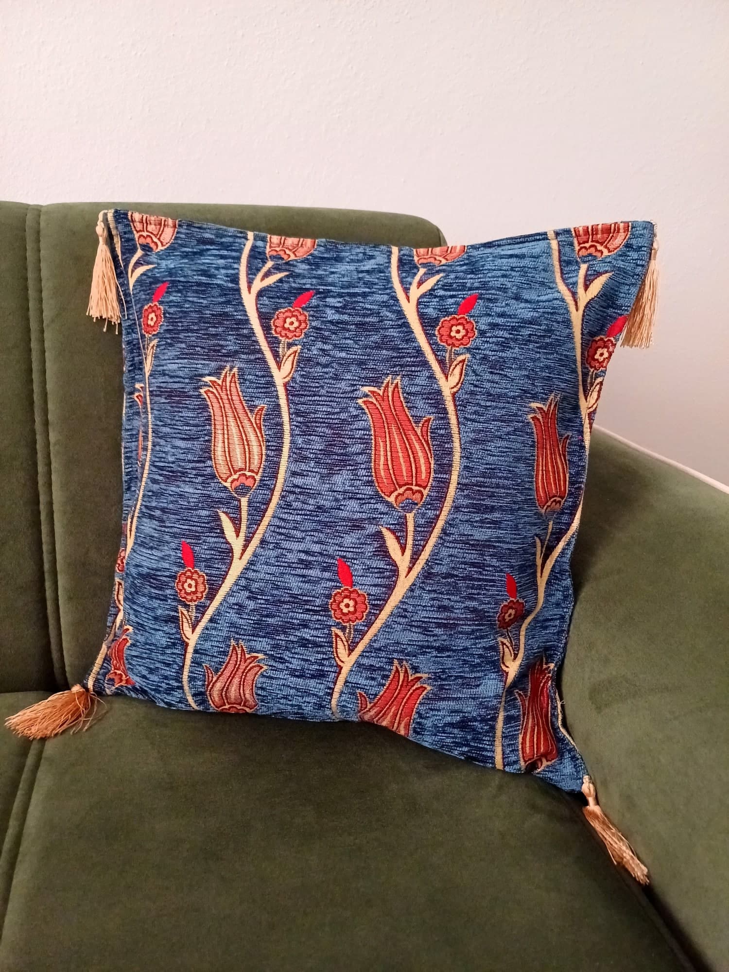 Tulip Tile Patterned Cushion, Traditional Turkish Anatolian Ottoman Pillow, Blue Kilim Pattern Coach Pillow, Rug Authentic Velvet Pillow