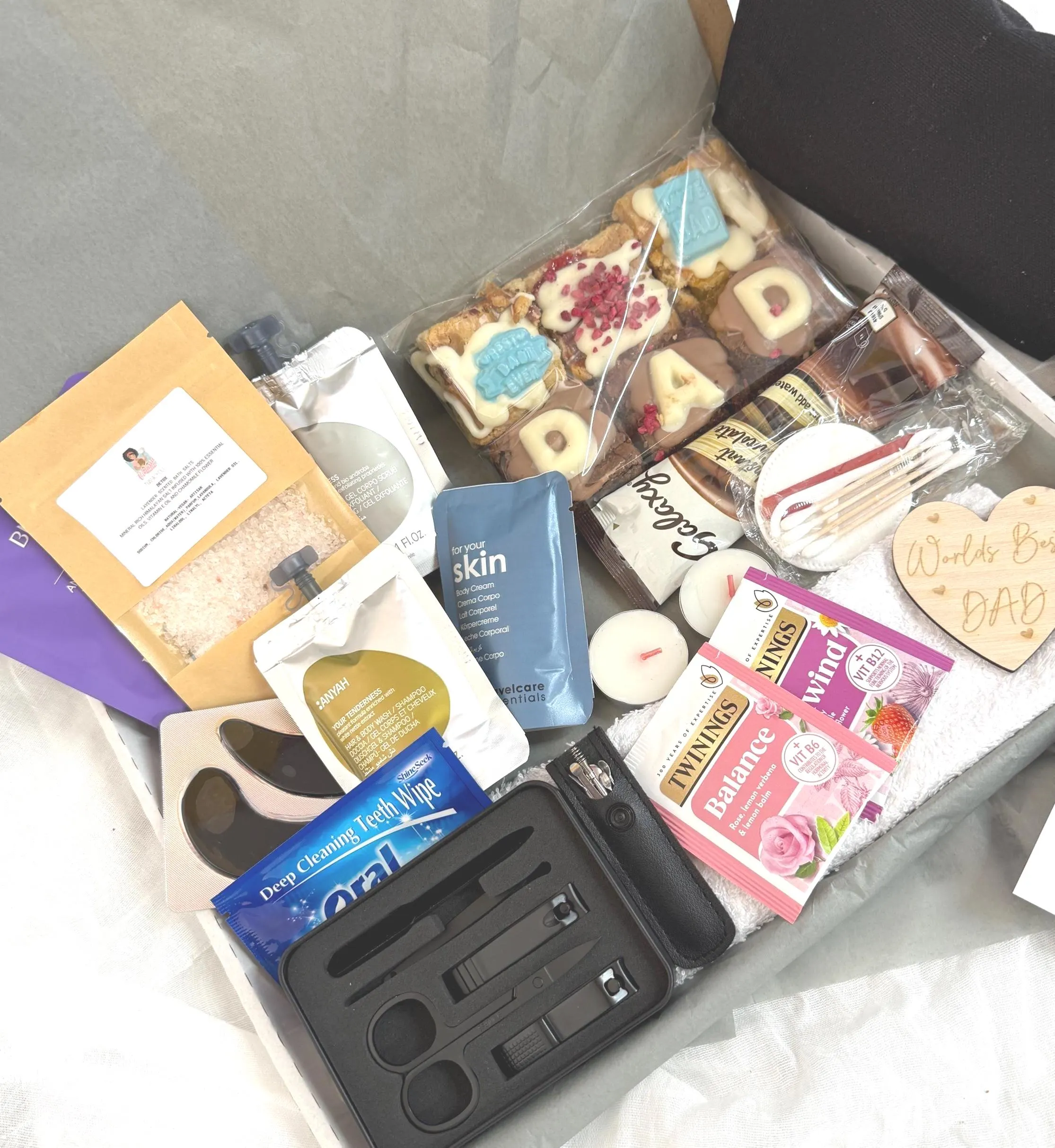Luxury Mens Self Care Gift Box | Brownie & Pamper Hamper | Birthday Gift for Him | Boyfriend, Husband, brownie gift box - image 2