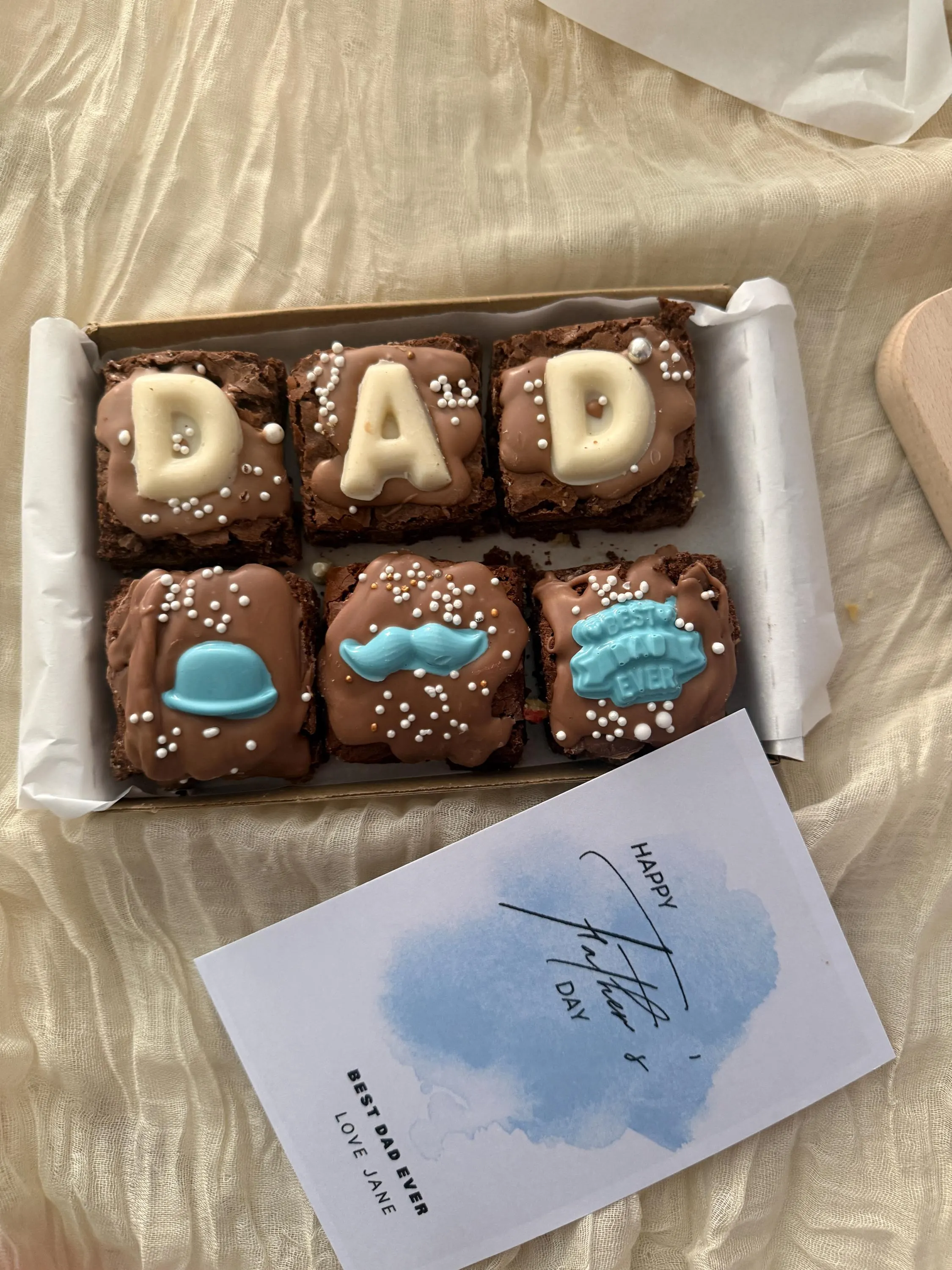 Fathers Day Brownies & Blondies UK | Chocolate Treat Box For Dad - image 2
