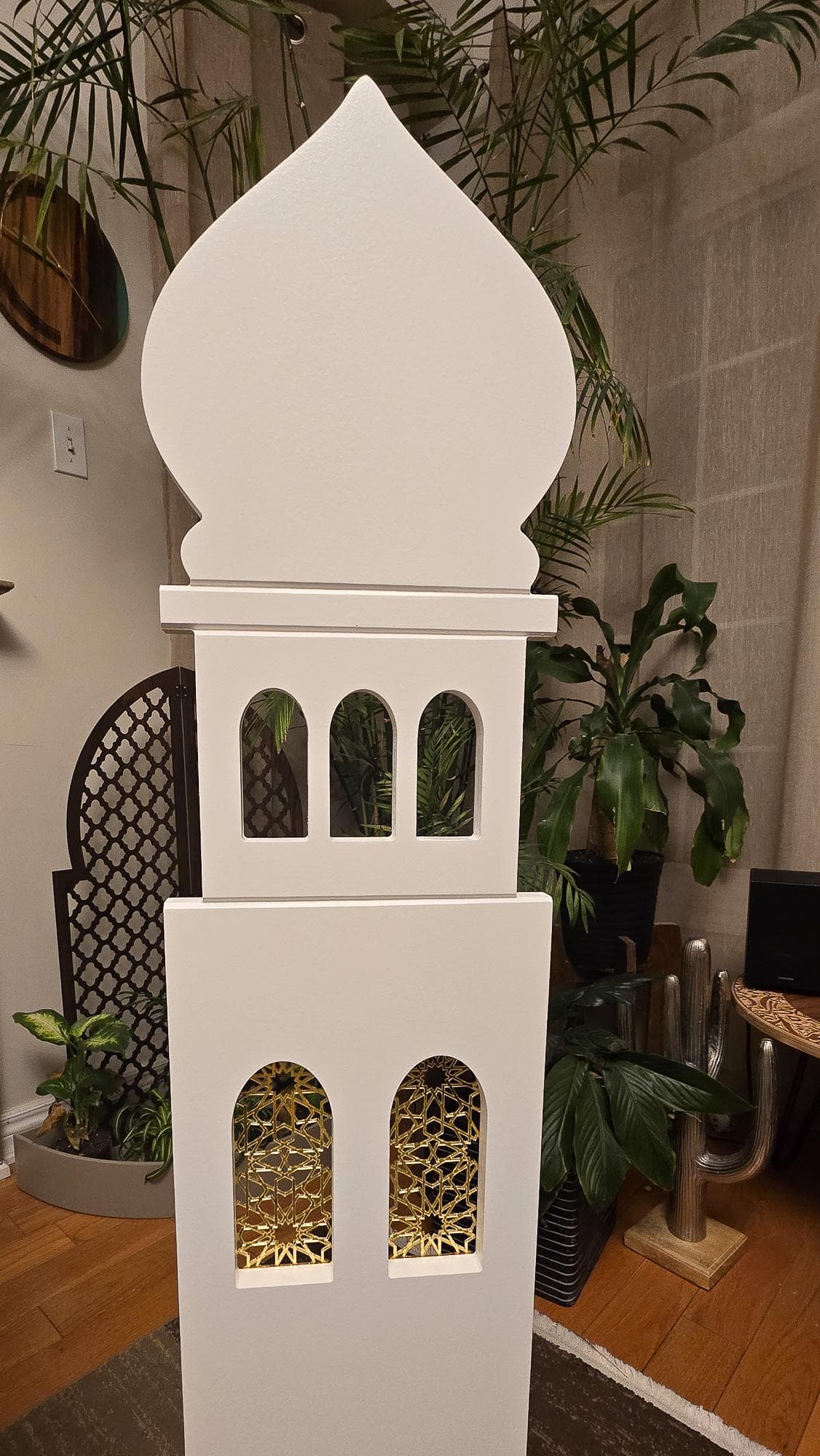 White Wooden Minaret: Ramadan Decoration (46"Hx10"W) - image 2