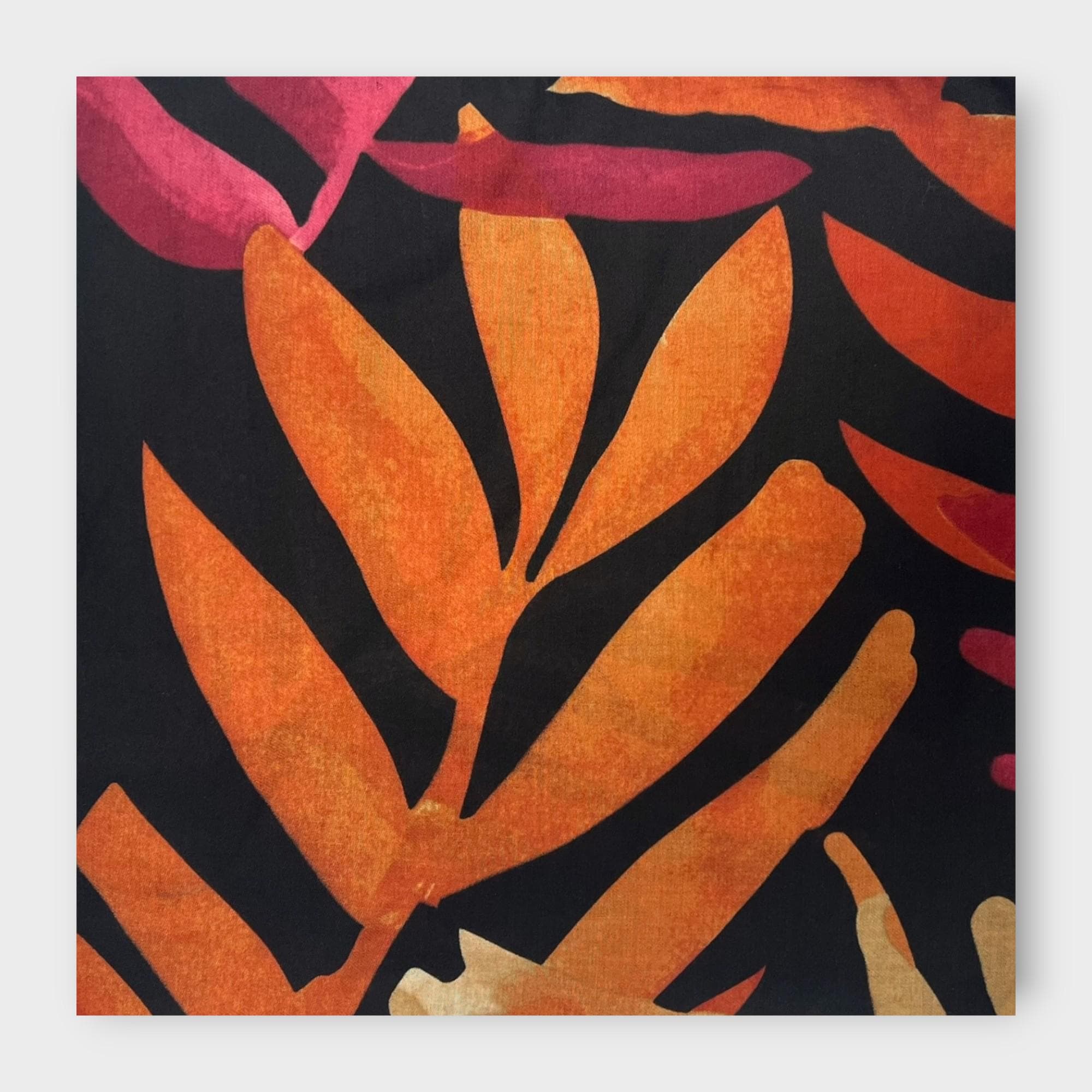 Big leaves print scarf - image 5
