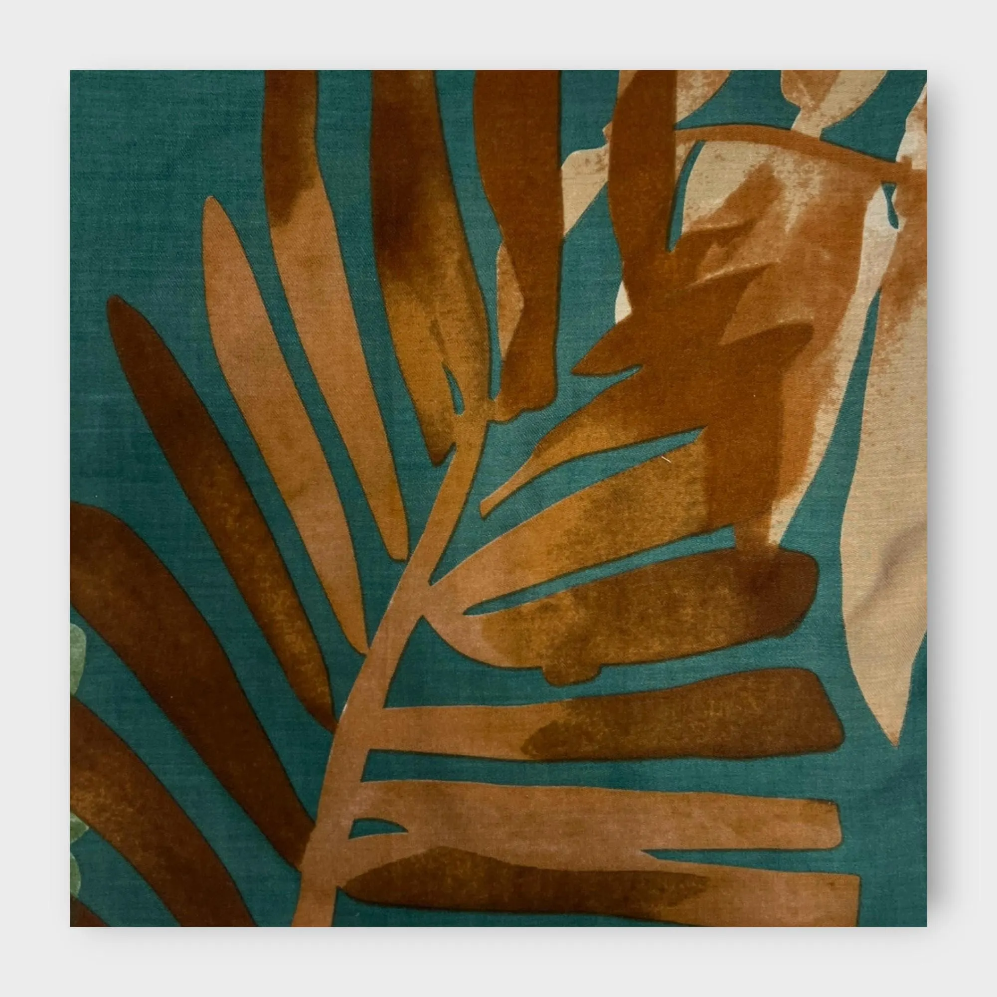 Big leaves print scarf - image 3