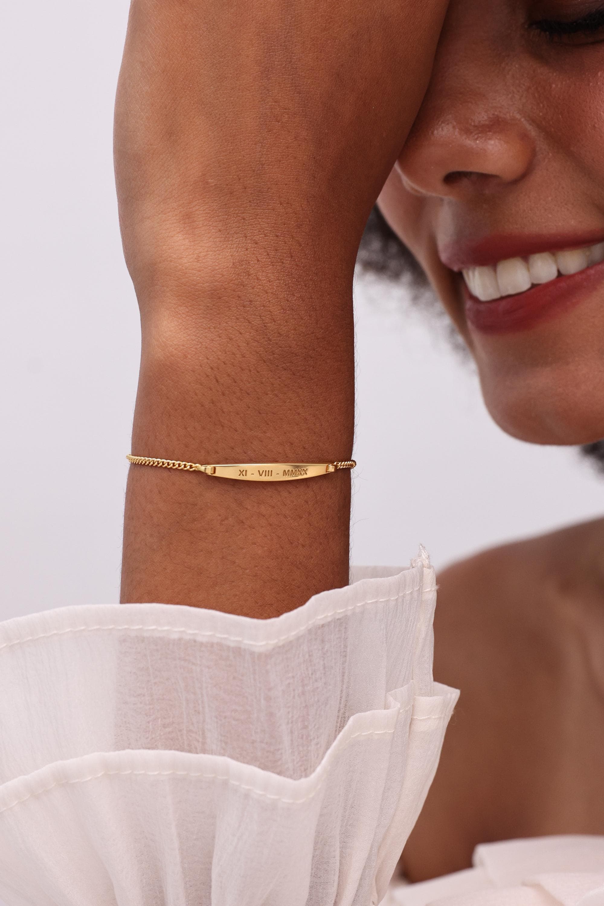 Custom Engraved Bar Bracelet with Curb Chain | Personalized Dainty Name Stackable Jewelry | Chrismas Gifts - image 4