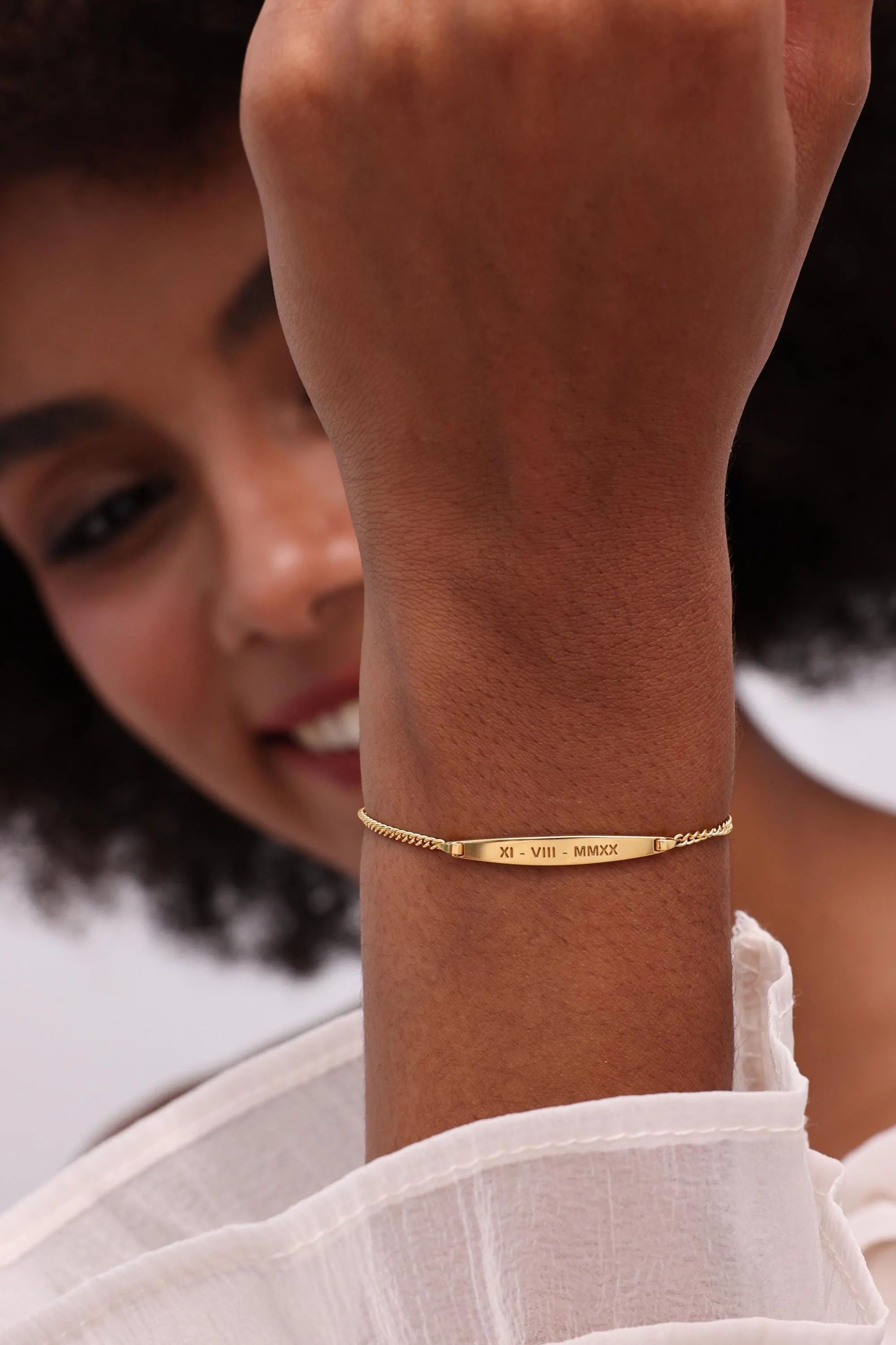 Custom Engraved Bar Bracelet with Curb Chain | Personalized Dainty Name Stackable Jewelry | Chrismas Gifts
