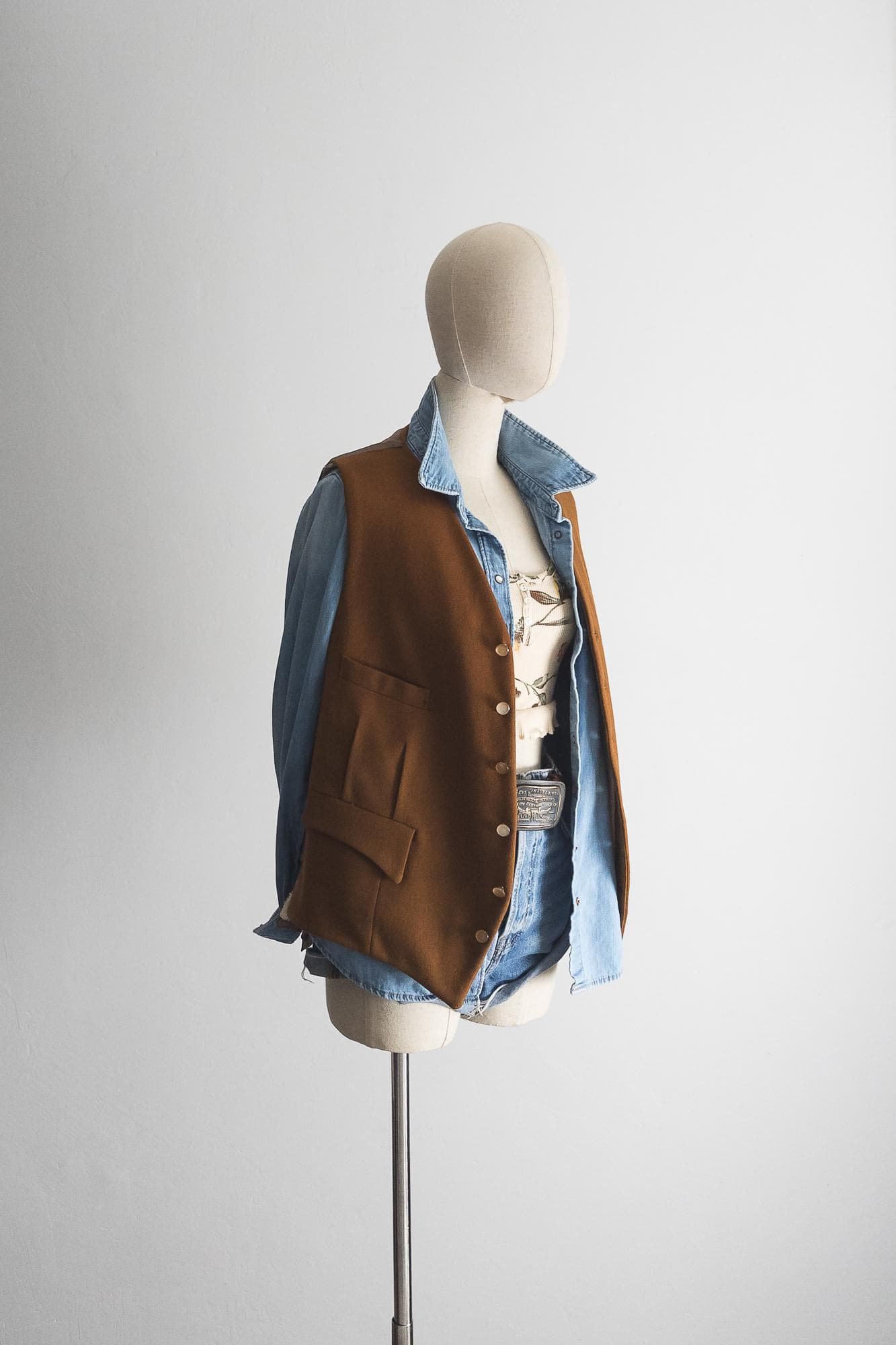 vintage 50s british wool chore vest doeskin cloth fleece lined workwear waistcoat – toast brown - image 3