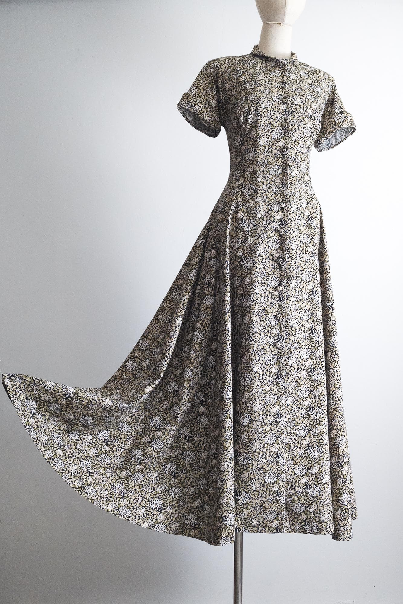 vintage modest long cotton dress xs