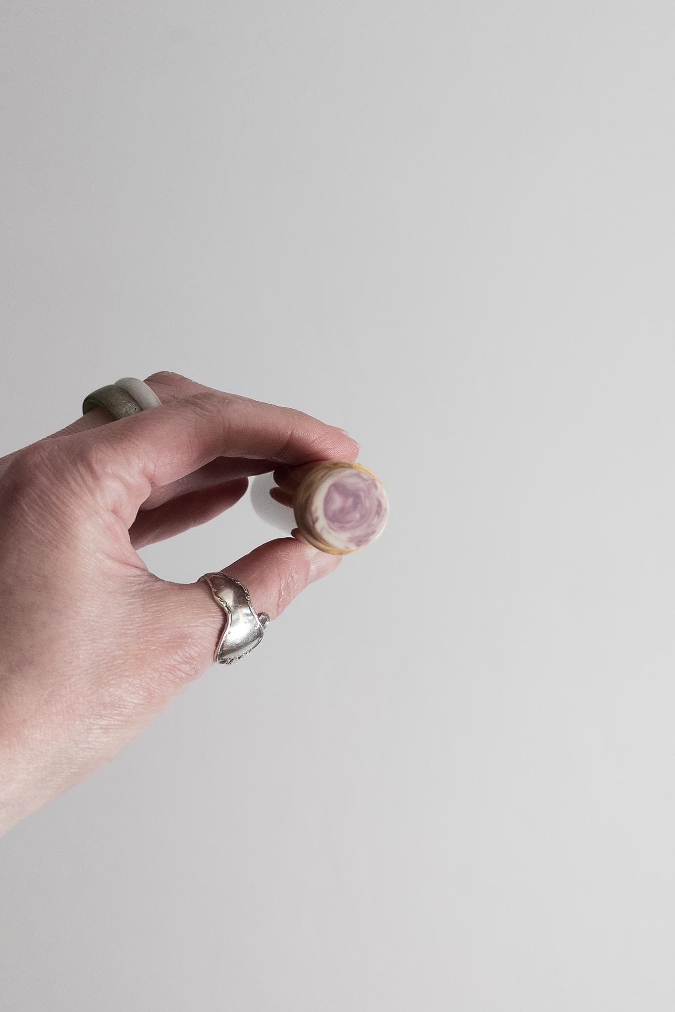 vintage rare pink swirl bakelite rod - image 5