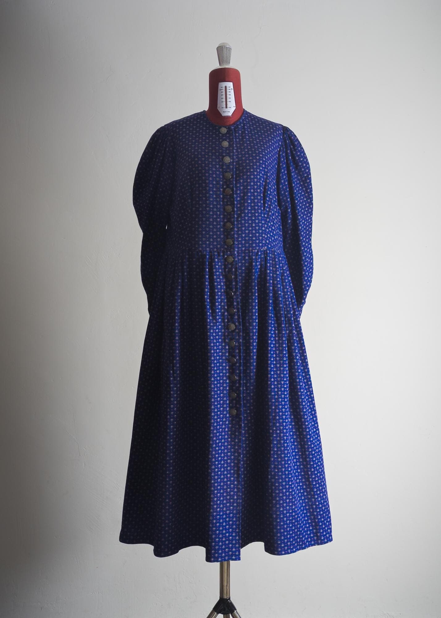 fall winter dark long dirndl dress ditsy floral dirndl plus size bavarian oktoberfest vintage autumn peasant indigo shirtdress w/long sleeve - image 4