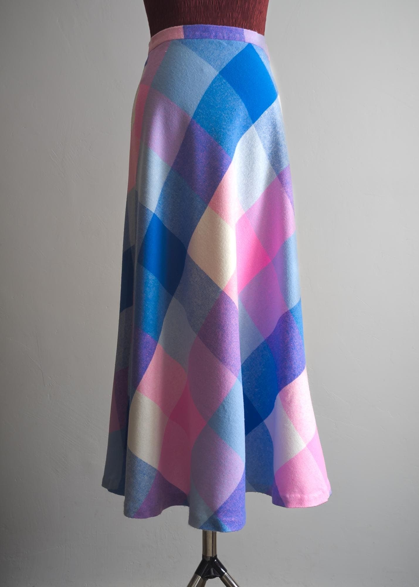 vintage groovy plaid maxi skirt—1970s long flared skirt—bold high waisted maxi skirt—hot pink/baby blue/white/lavender pink—acrylic—medium - image 5