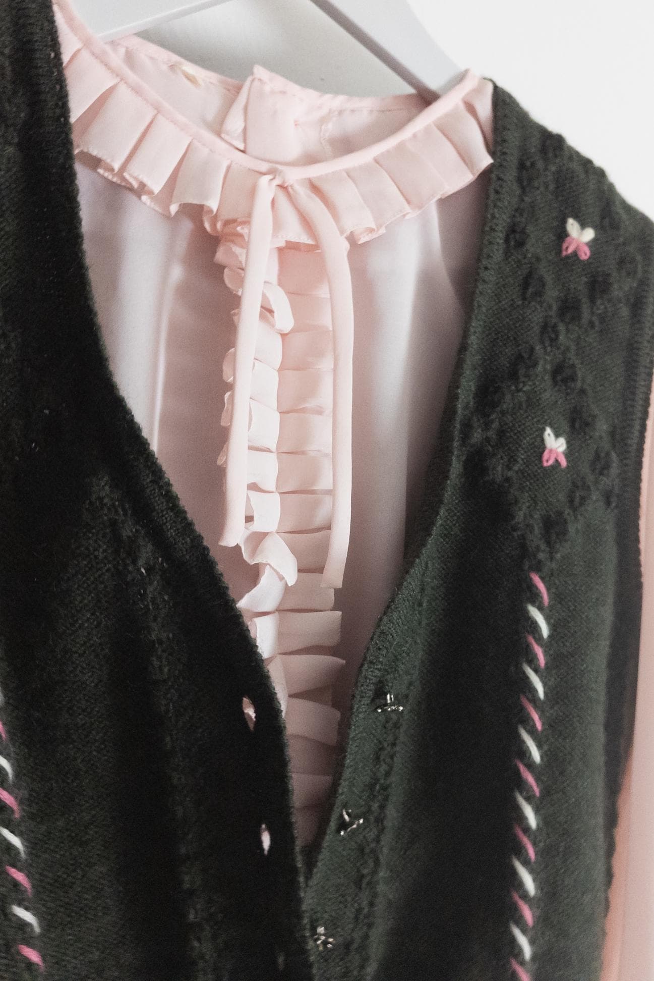 cottage forest wool sweater vest - image 5