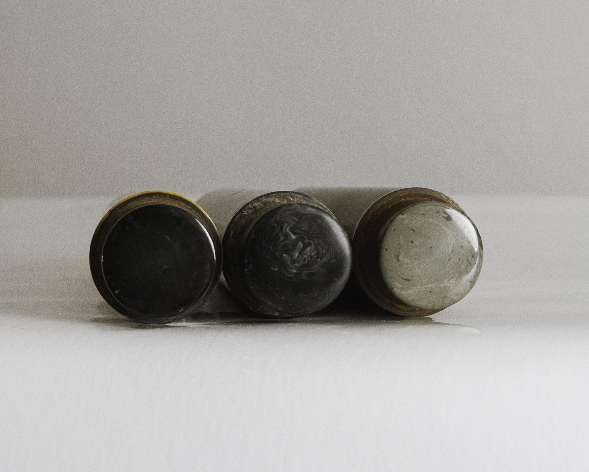 vintage 1950s marbled bakelite rod set, 3 pcs, 182 grams antique german bakelite marmled old there doorknobs