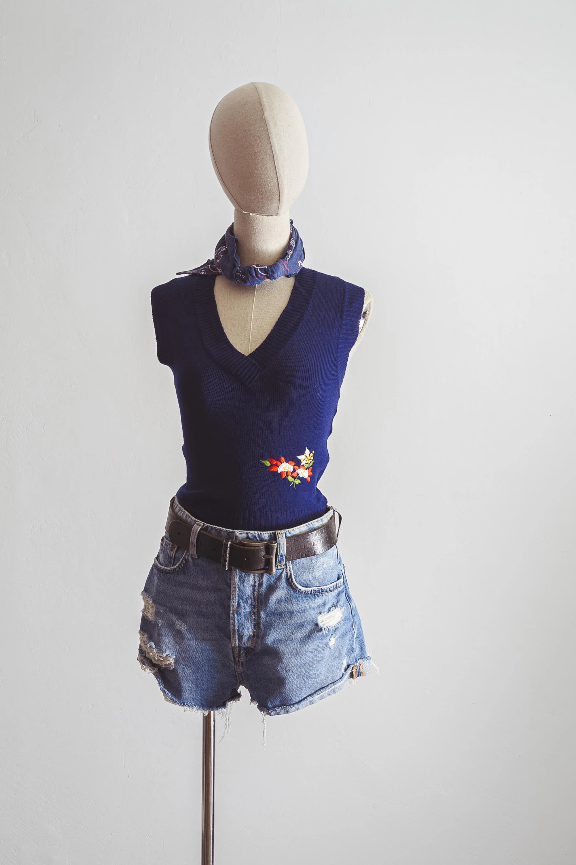 embroidered fine knit sweater vest - midnight blue - ladies - vintage/70s mod/retro - xs/s - image 4