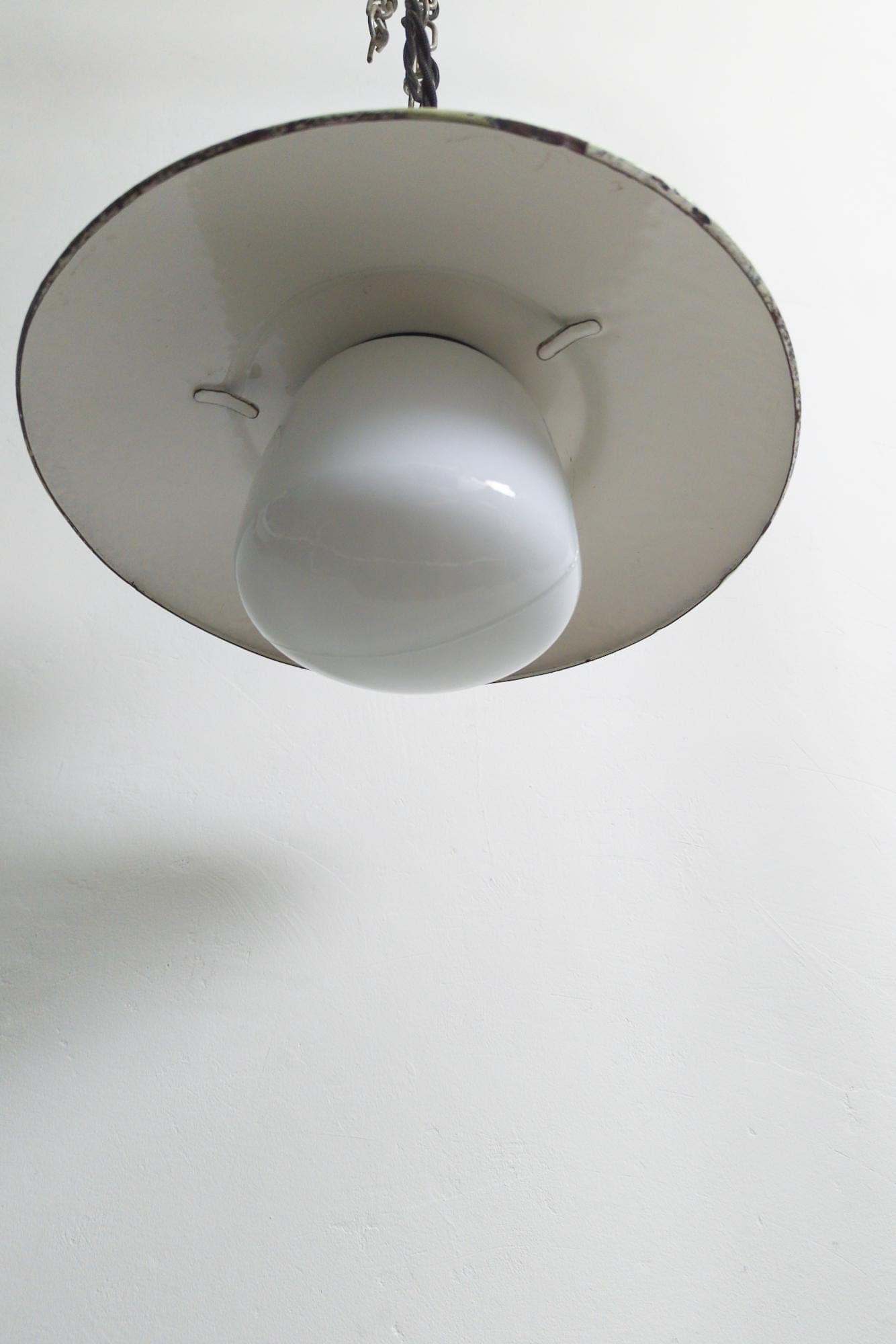 industrial porcelain enamel hanging light - sage green/white - metal/glass/long chain/twisted fabric cable wire flexible cord - image 4