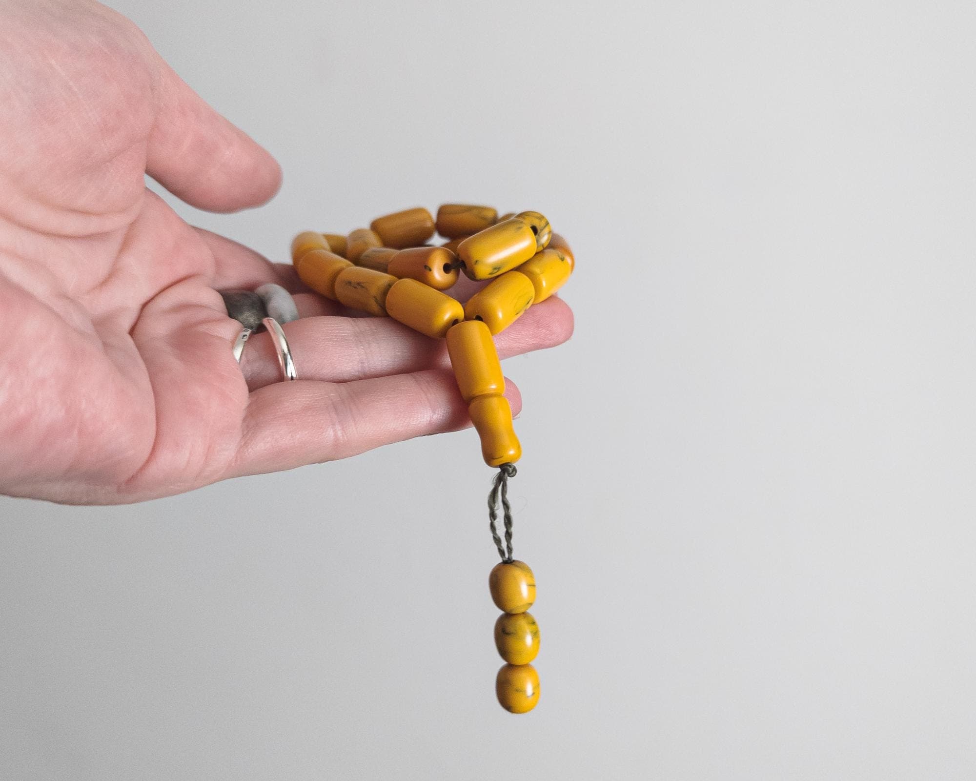 vintage 1950s bakelite prayer beads, compact muslim tasbih