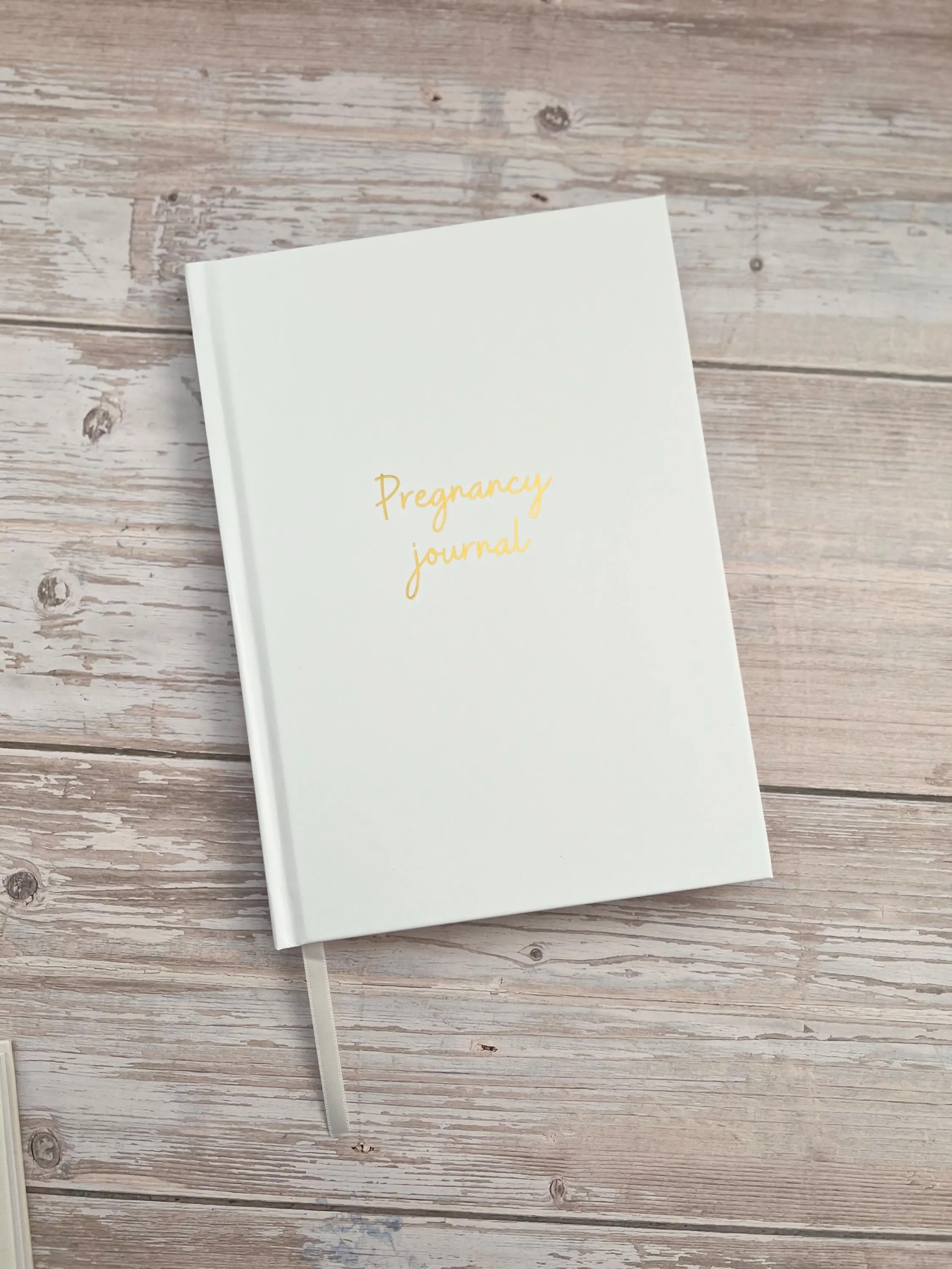 Pregnancy Journal | Bump To Baby Book | 9 Months Journal | White & Gold Mother To Be Journal | Week By Week Pregnancy Diary
