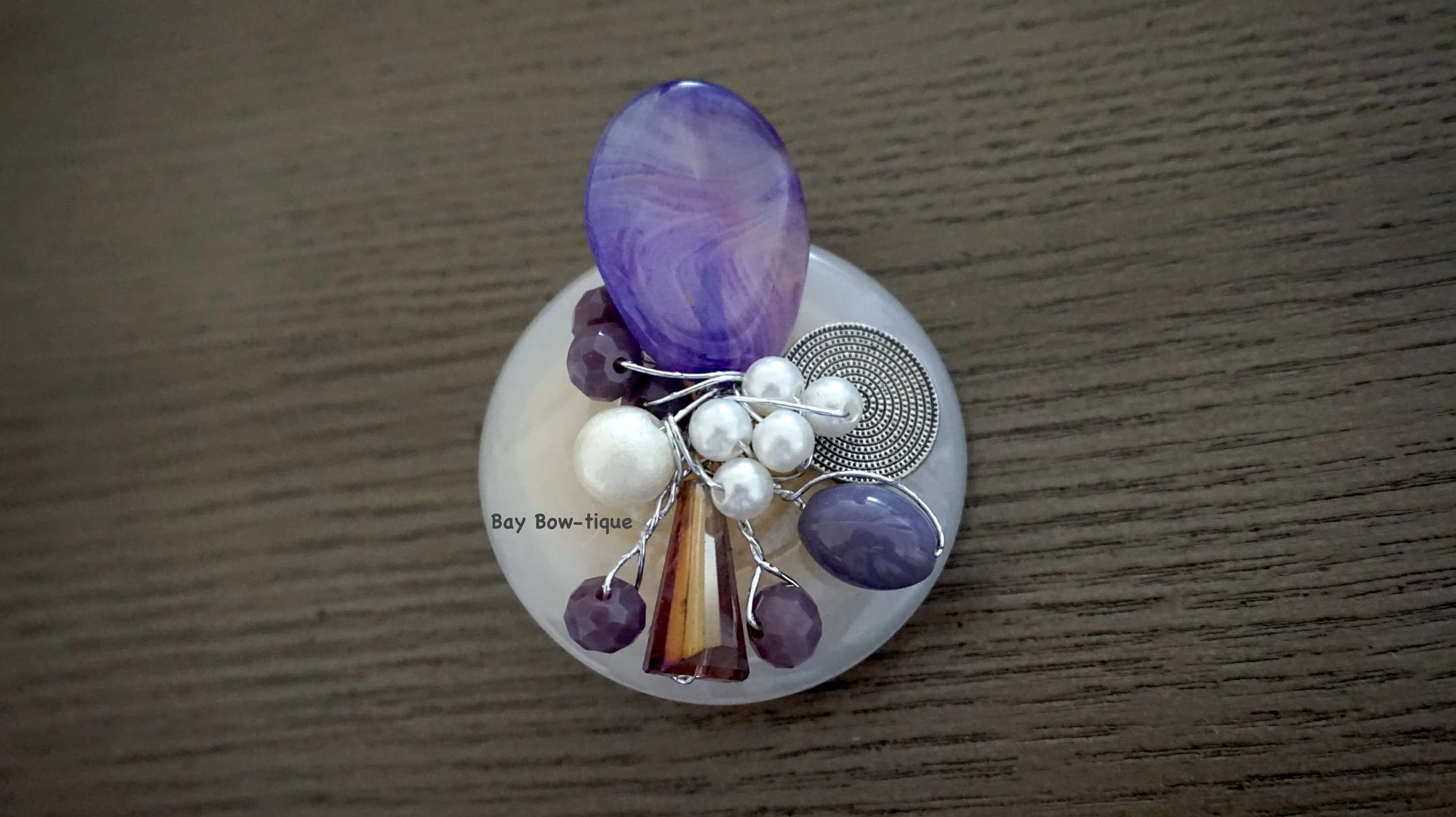 Brooches / Beads brooches / brooches and pins / Hijab pin / Saree pin / Gift for her / Gifts for women / Purple brooches / White brooches