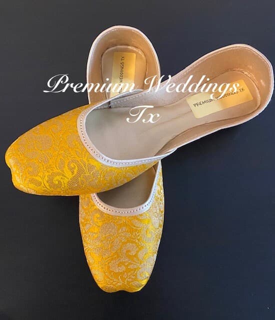 Banarsi Fabric Punjabi Jutti: Dulhan Shaadi Shoes - image 3