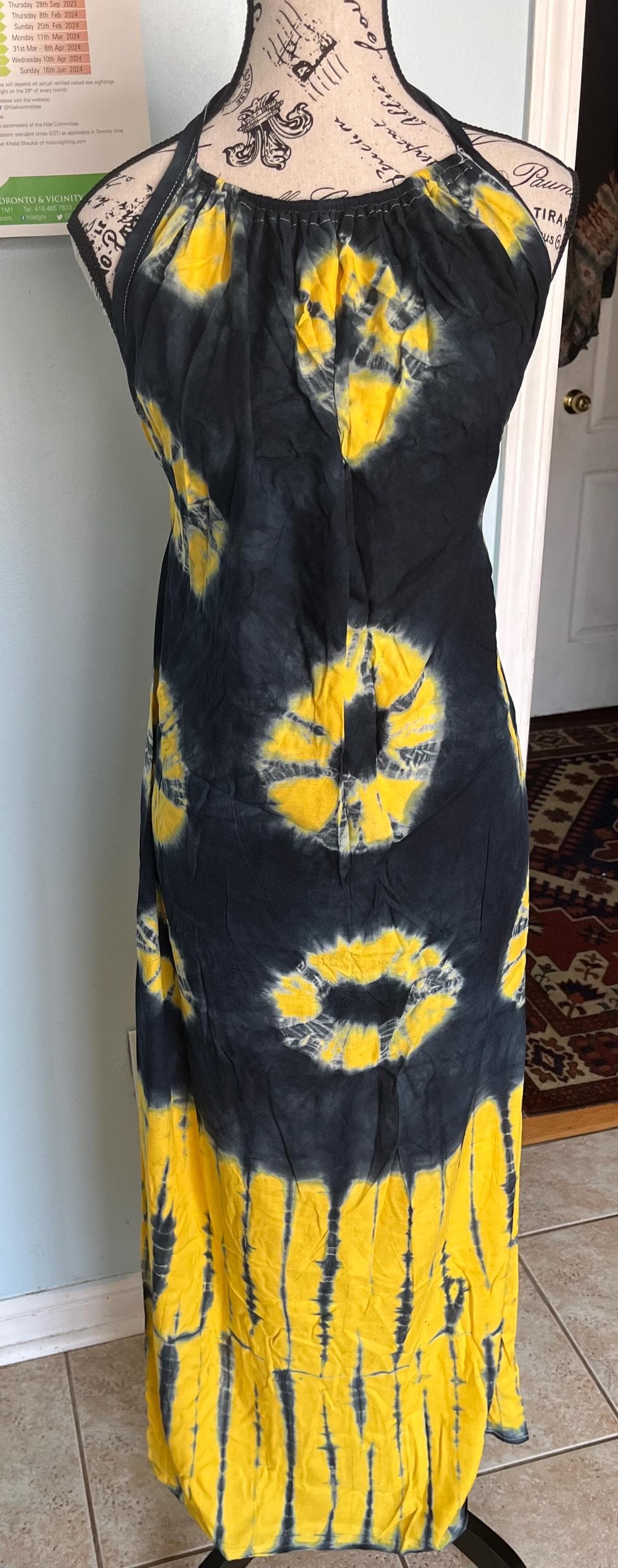 Backless Baati and Garbasar | Somali Attire | East African Clothing | Hijab | Scarf