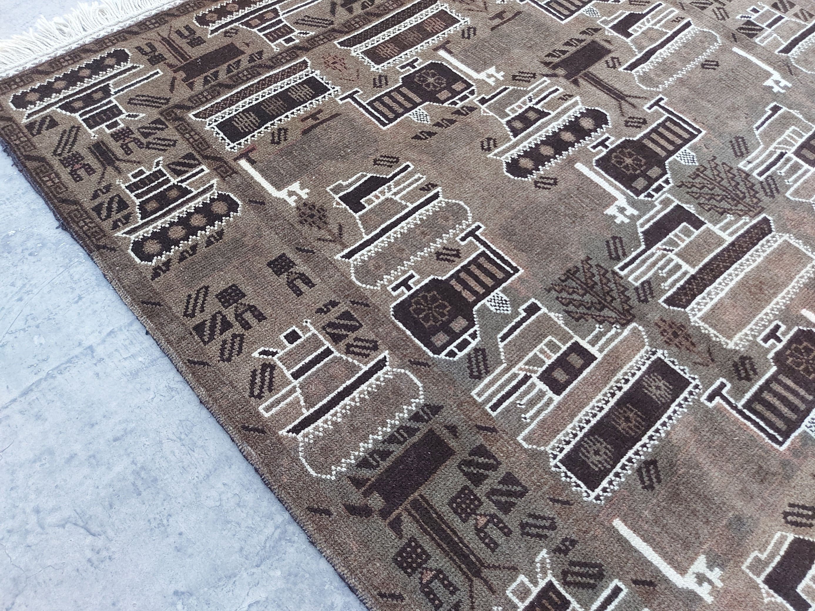 6'3"×4' Classic vintage Afghan war rug natural wool rug best quality area rug baluch design war art handicrafts - image 4