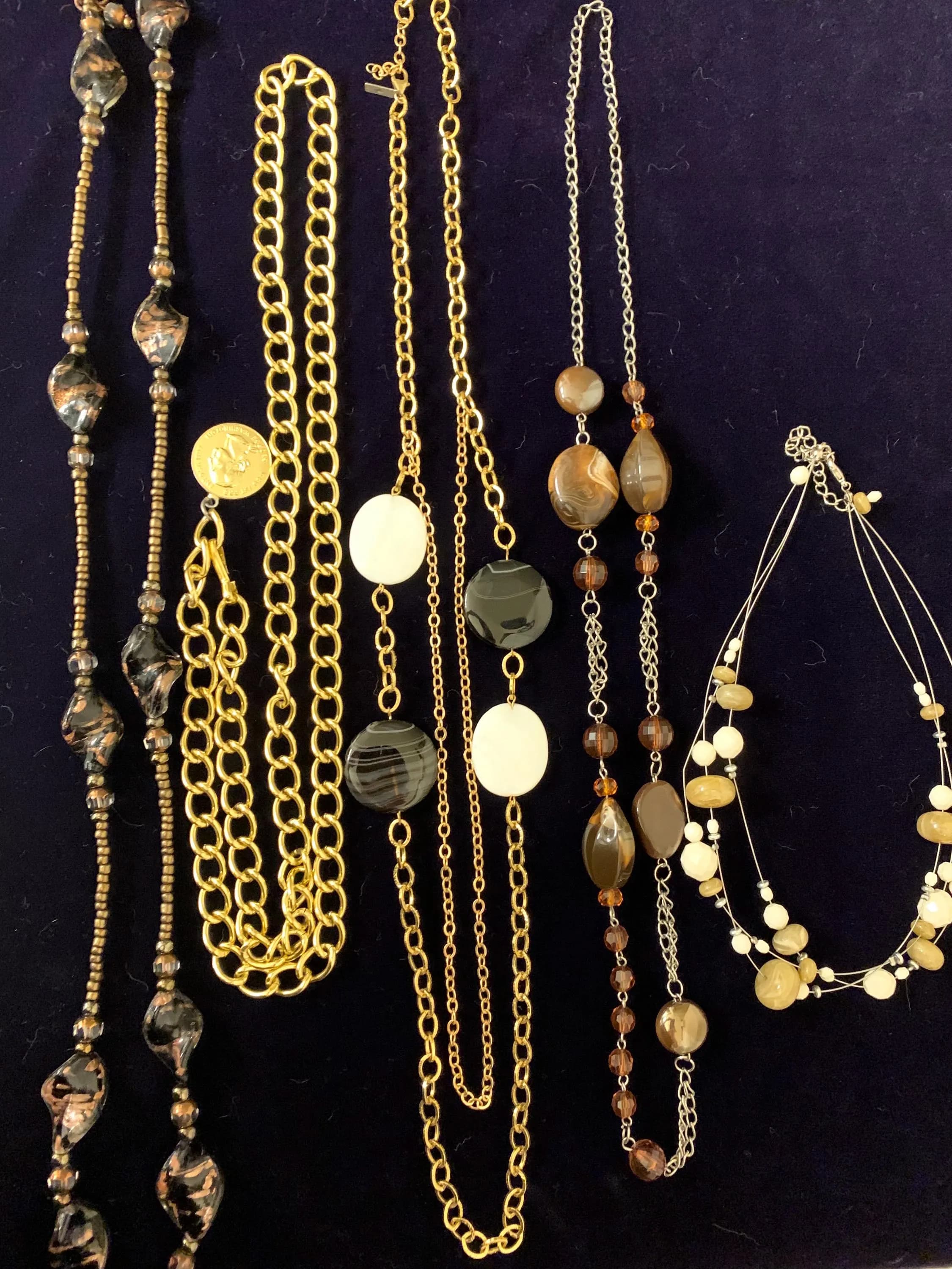 Vintage Black White and Gold Costume Necklace Set of 5 - image 4