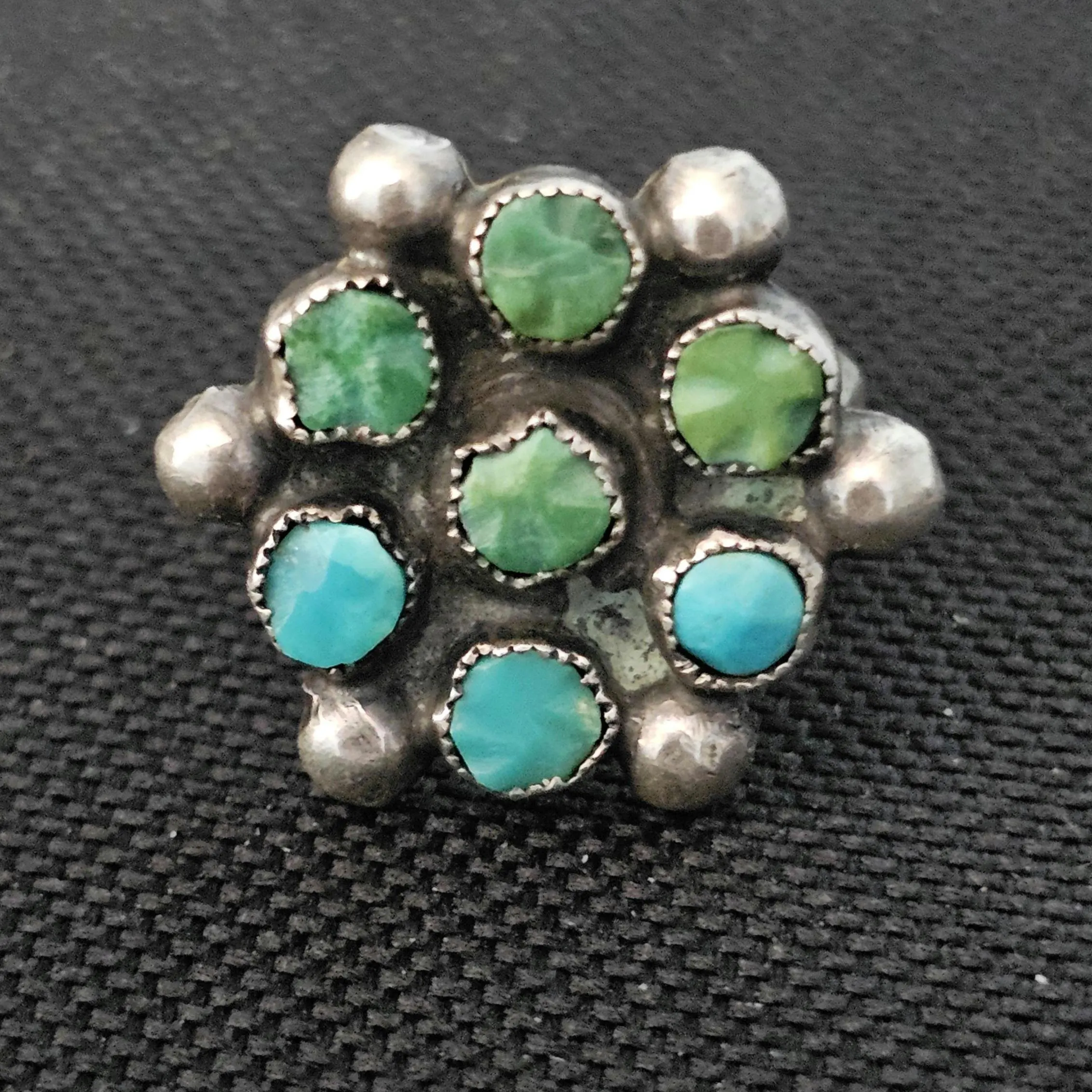 1940s Zuni Pettipoint Carved Turquoise Silver Ring Vintage Sterling Old Pawn Size 6. JR 854