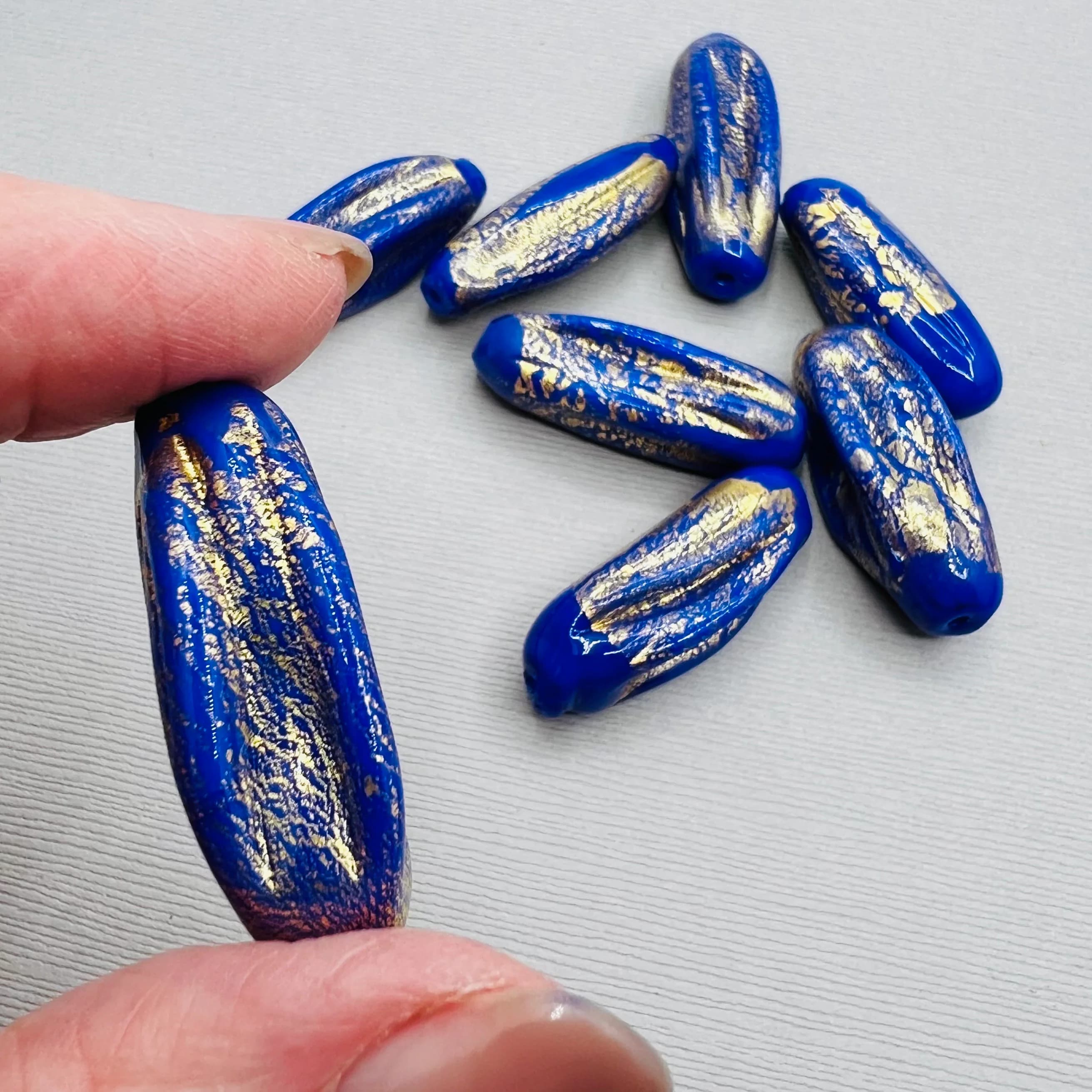 2 blown Venetian beads with gold foil, Murano glass bead for jewelry making, large handmade beads, focal beads, vintage beads for earrings