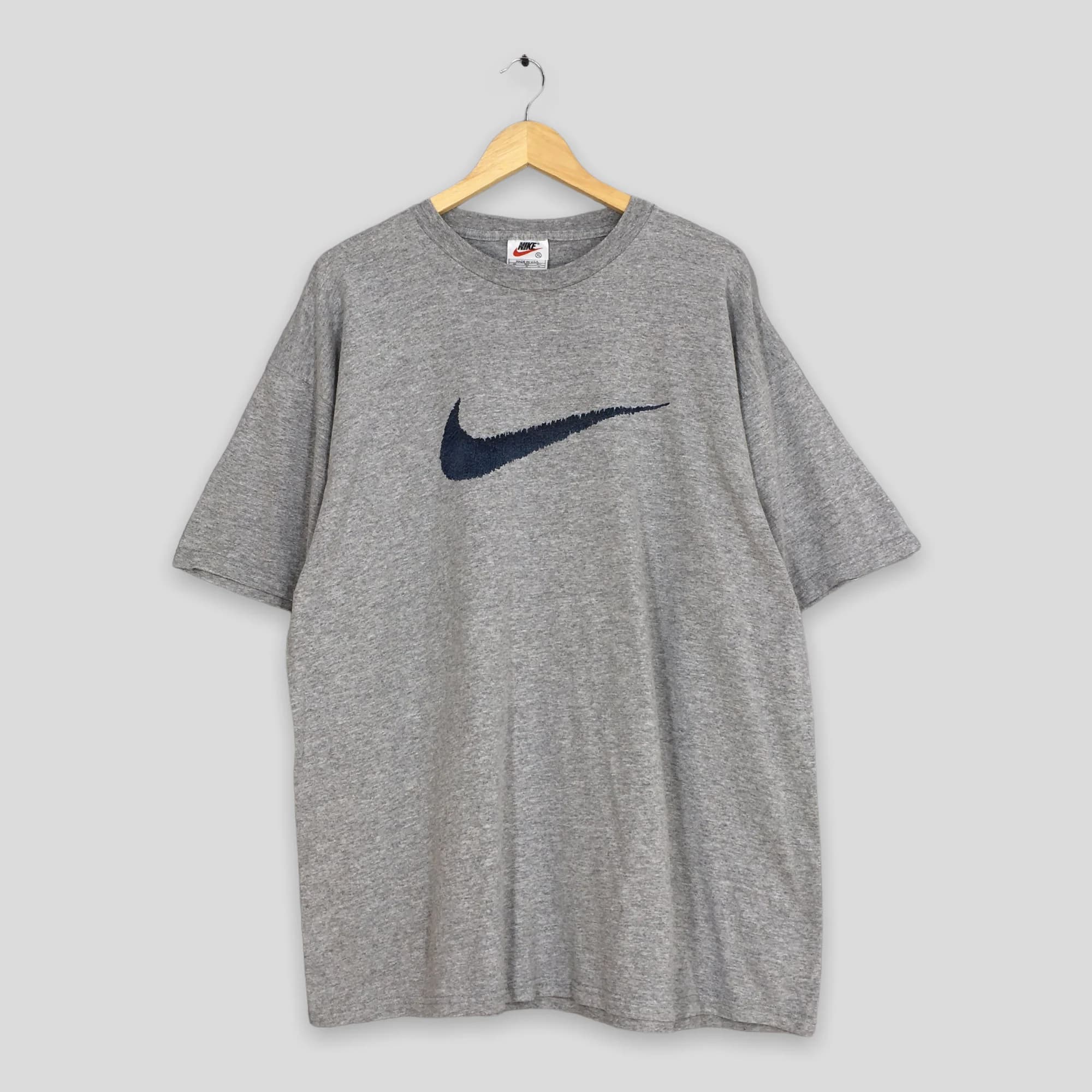 Vintage 90's Nike Swoosh Tshirt XLarge Nike Big Logo Streetwear Nike Air Jordan Nike Sportswear Outfit Gray Oversized Tees Size XL