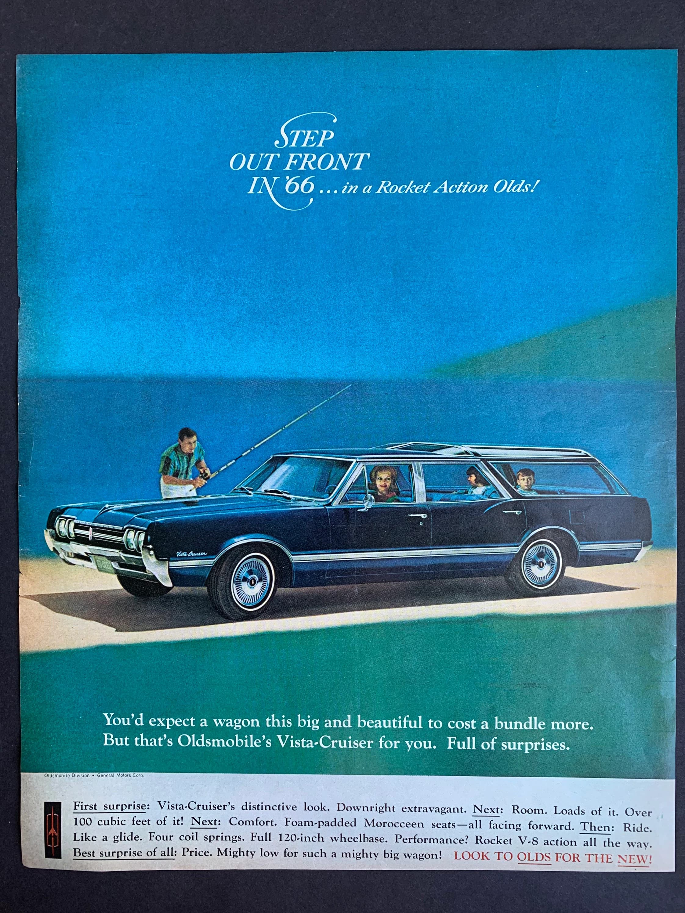Vintage 1966 GM Oldsmobile Vista-Cruiser Station Wagon Original Advertisement